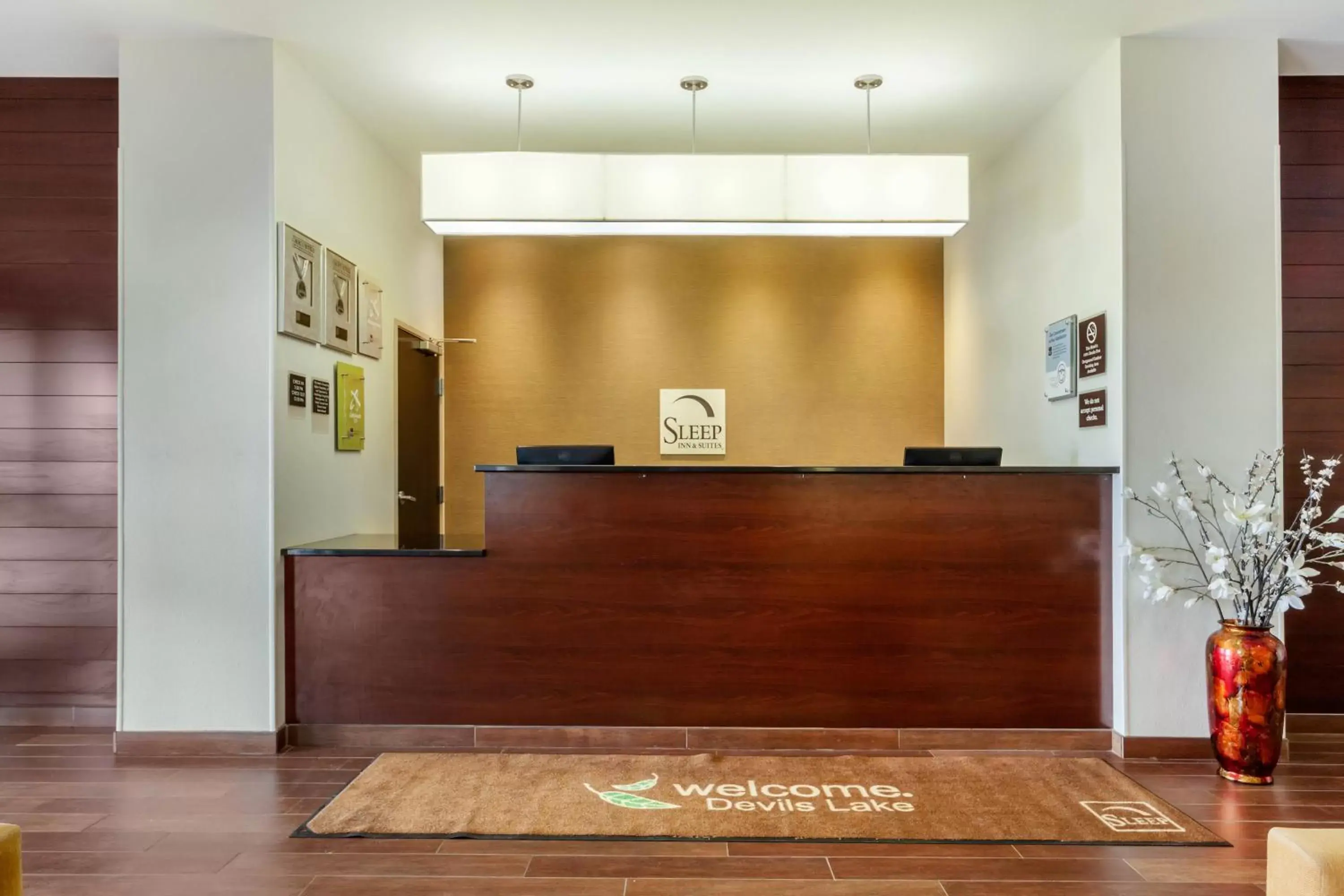 Lobby or reception, Lobby/Reception in Sleep Inn & Suites Devils Lake