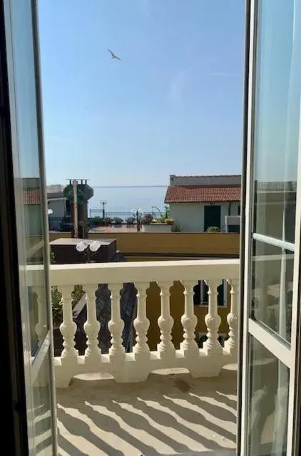 Sea view, Balcony/Terrace in Hotel Lamberti