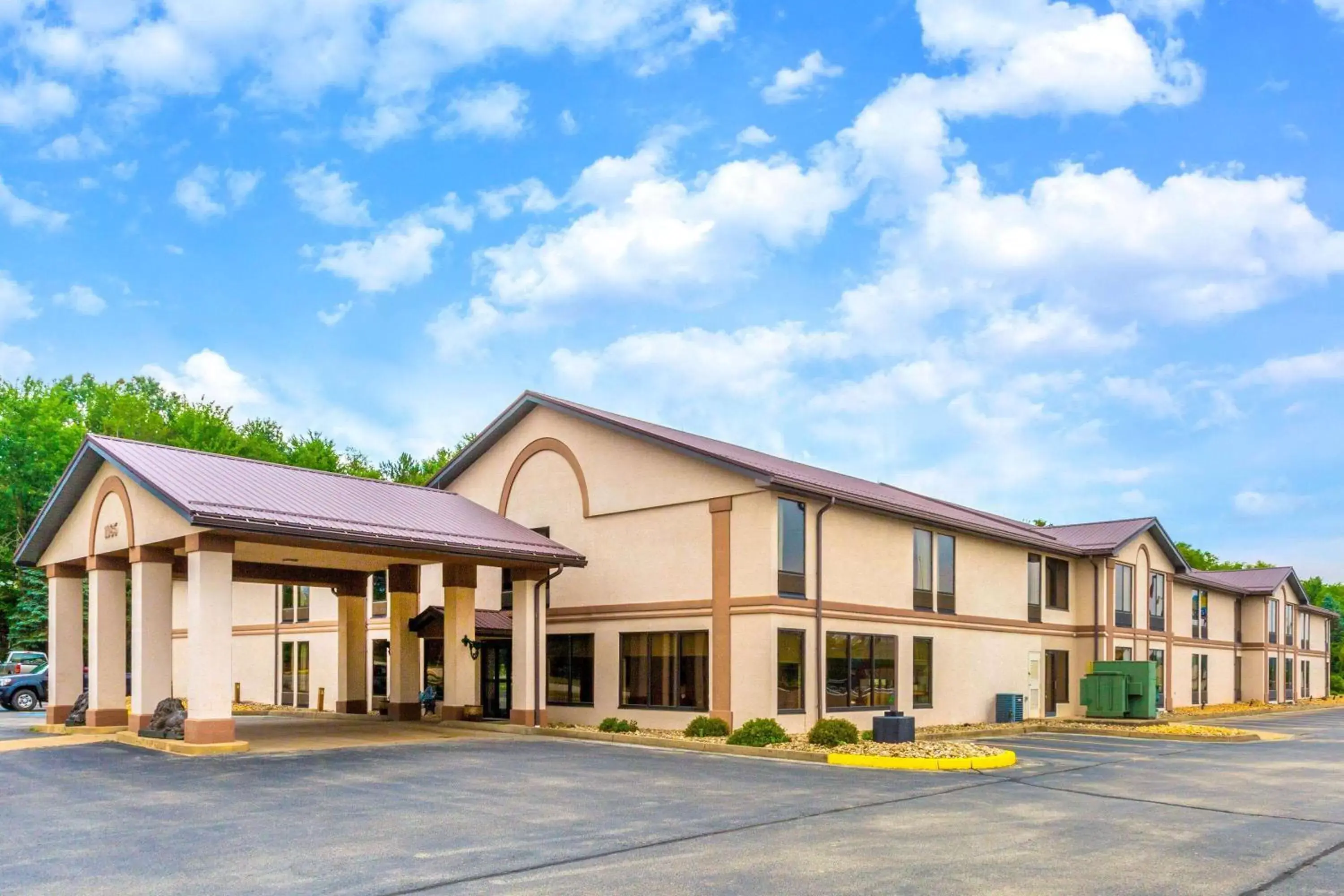 Property Building in Days Inn by Wyndham Blairsville