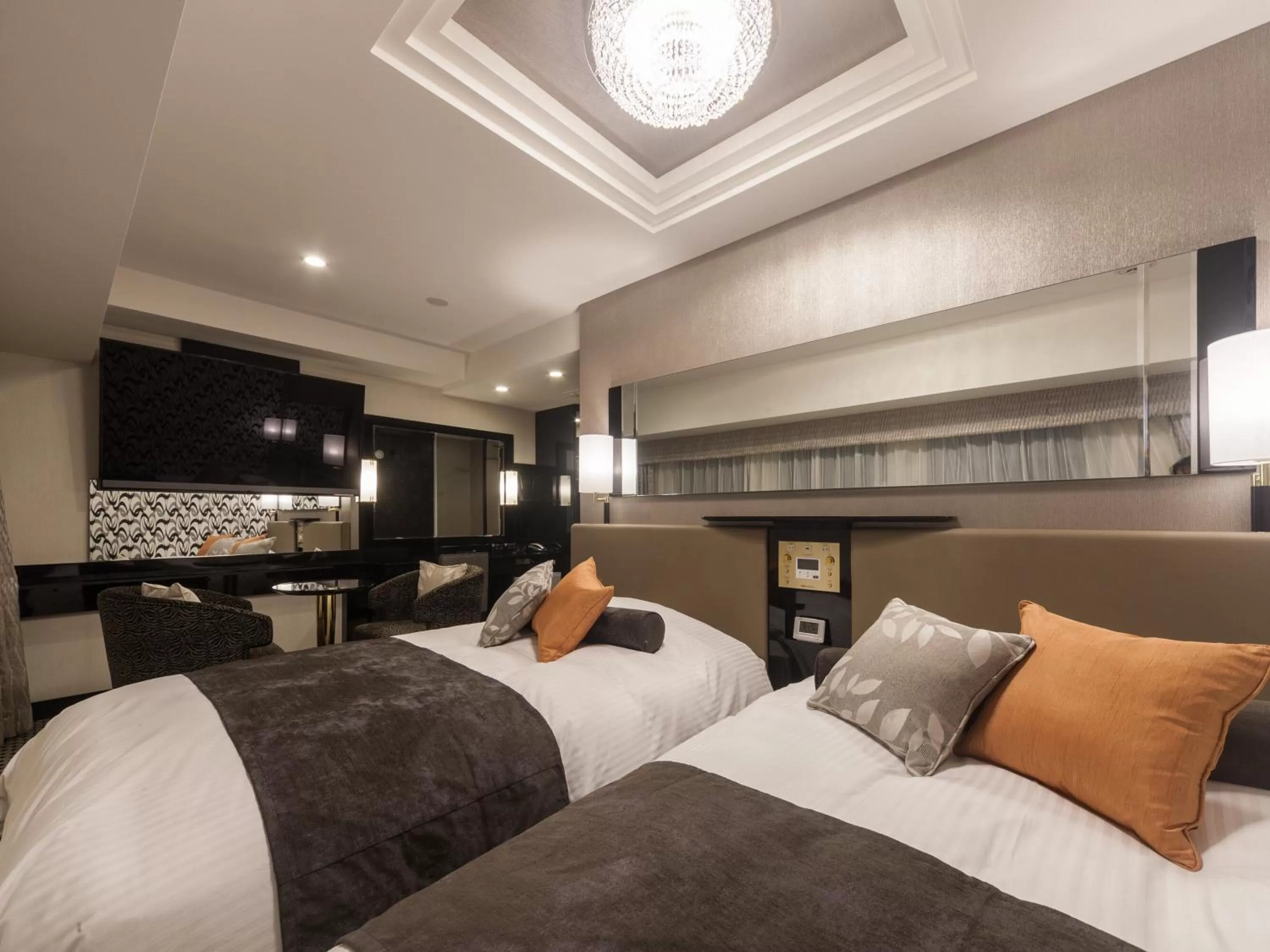 Photo of the whole room, Bed in APA Hotel Asakusa Ekimae