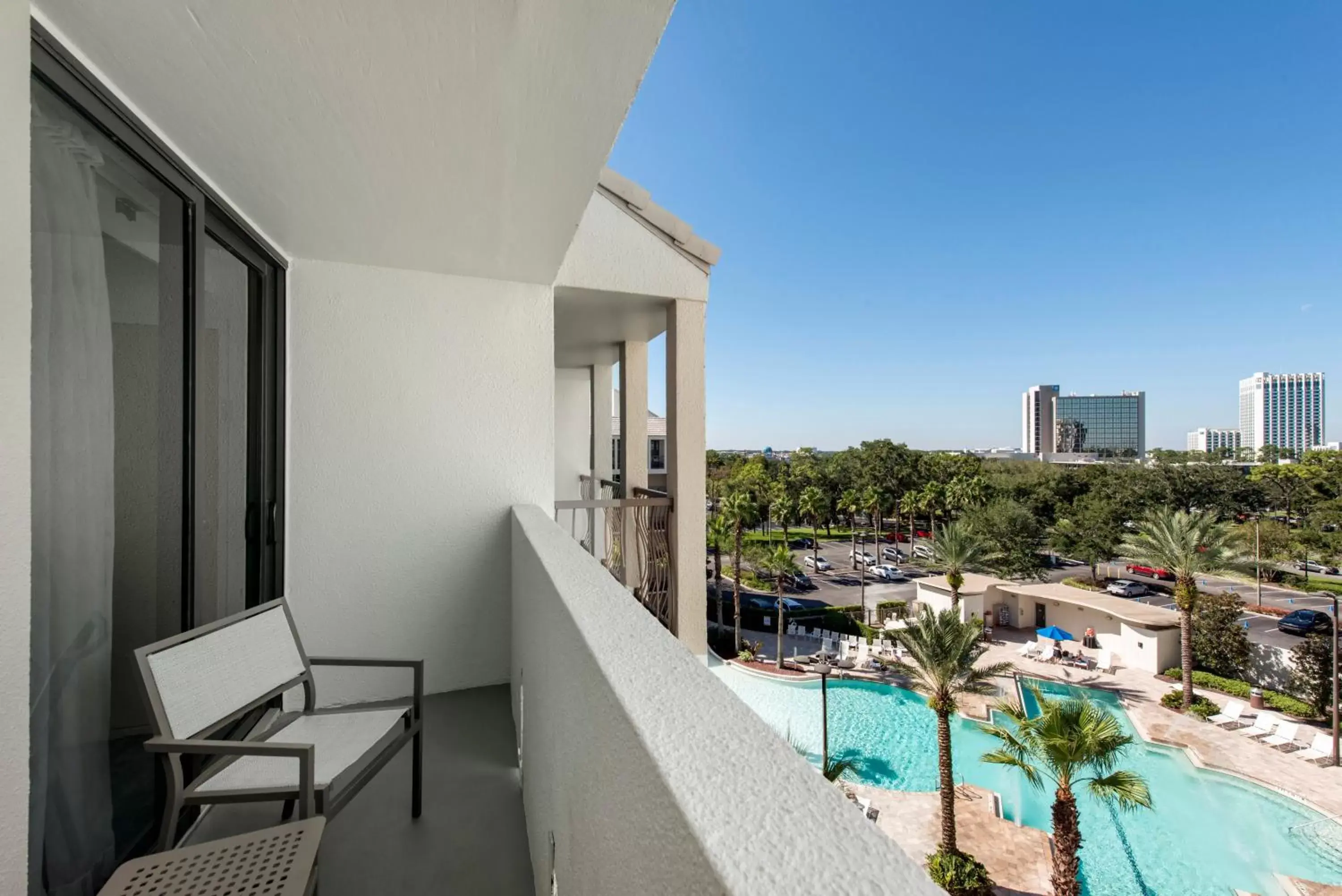 Photo of the whole room, Pool View in Holiday Inn Orlando – Disney Springs™ Area, an IHG Hotel