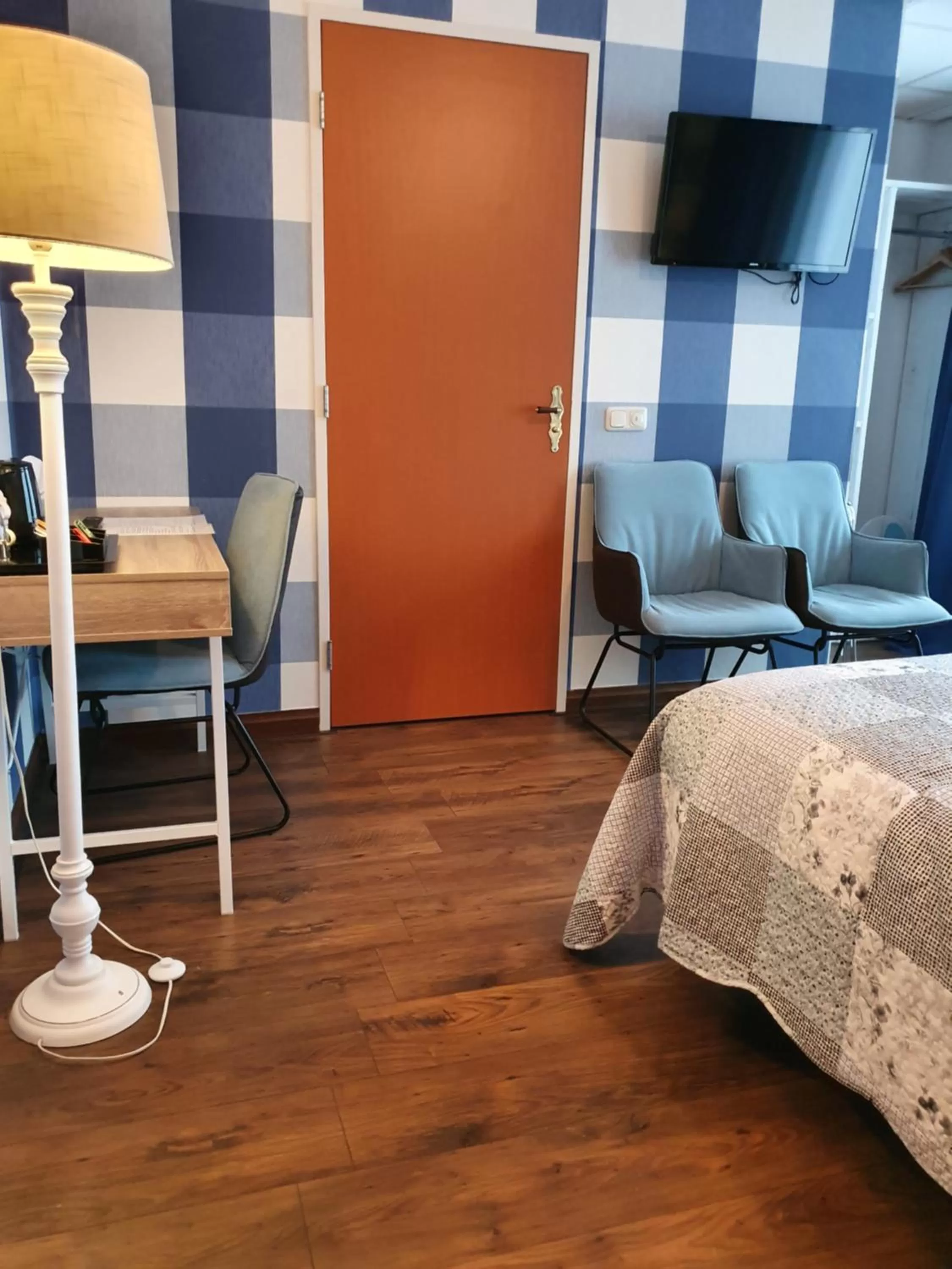 Bed in City Hotel Meppel