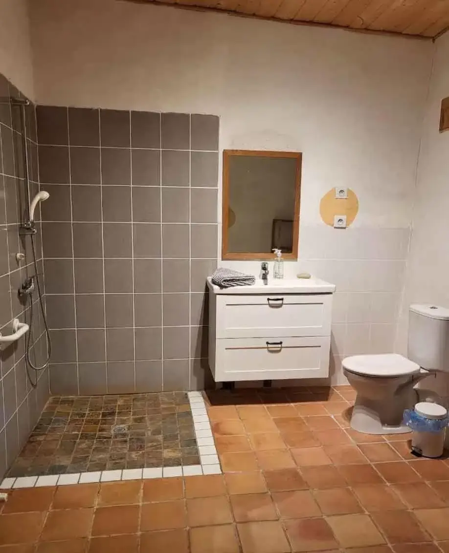 Bathroom in Le Grenier à Blé