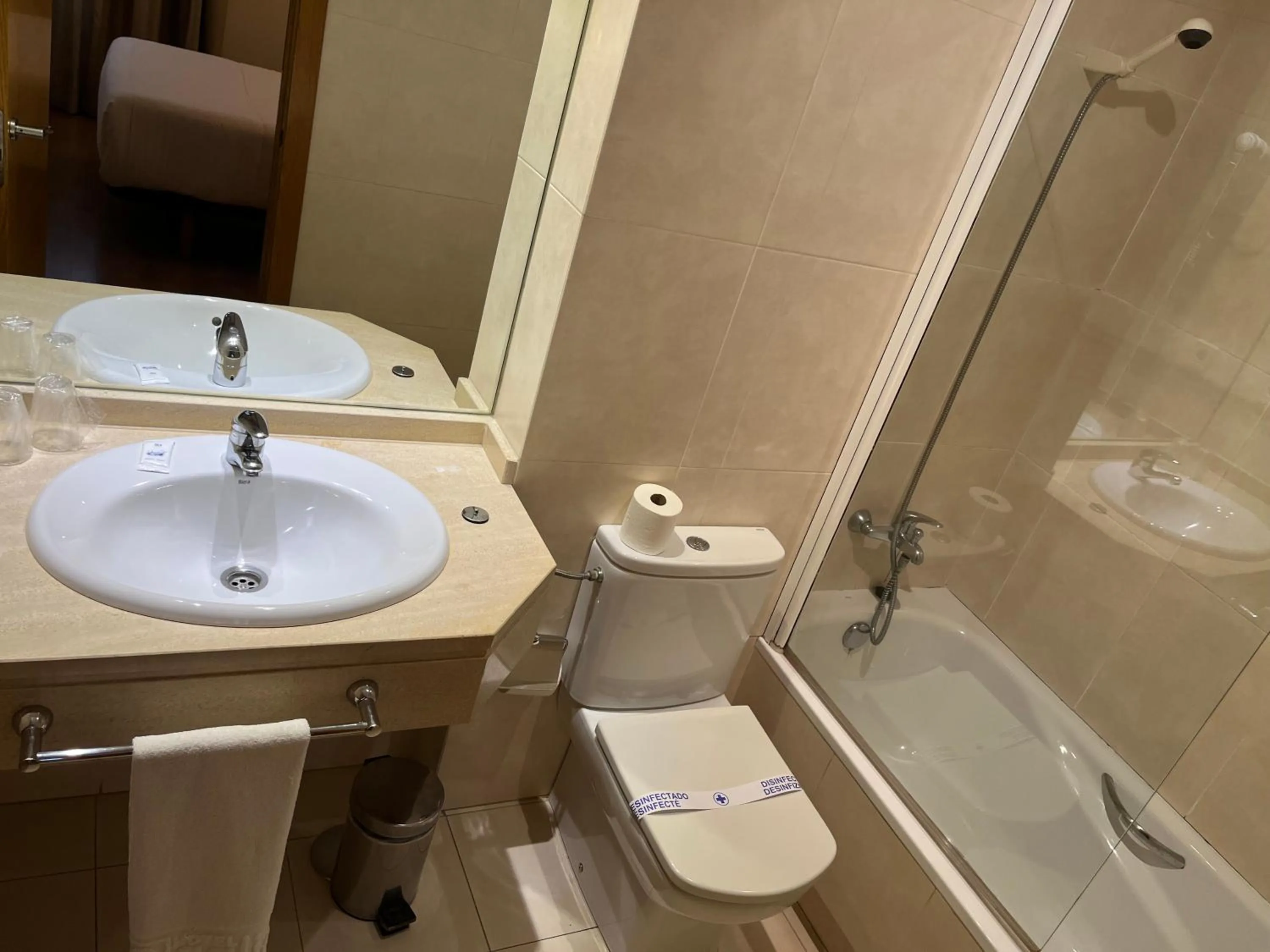 Bathroom in U Hotel Ogalia Vigo