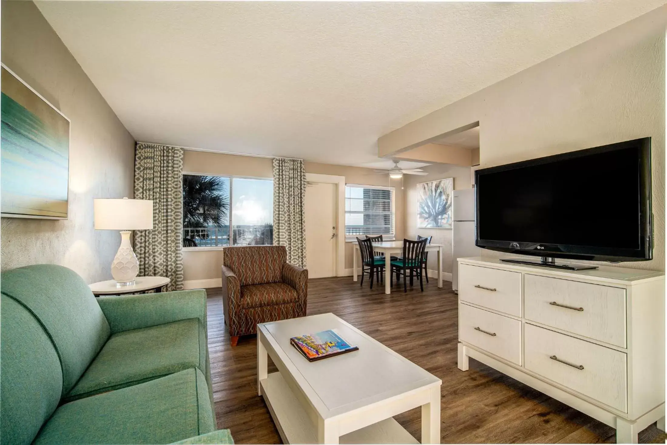 TV and multimedia, Seating Area in Perry's Ocean-Edge Resort