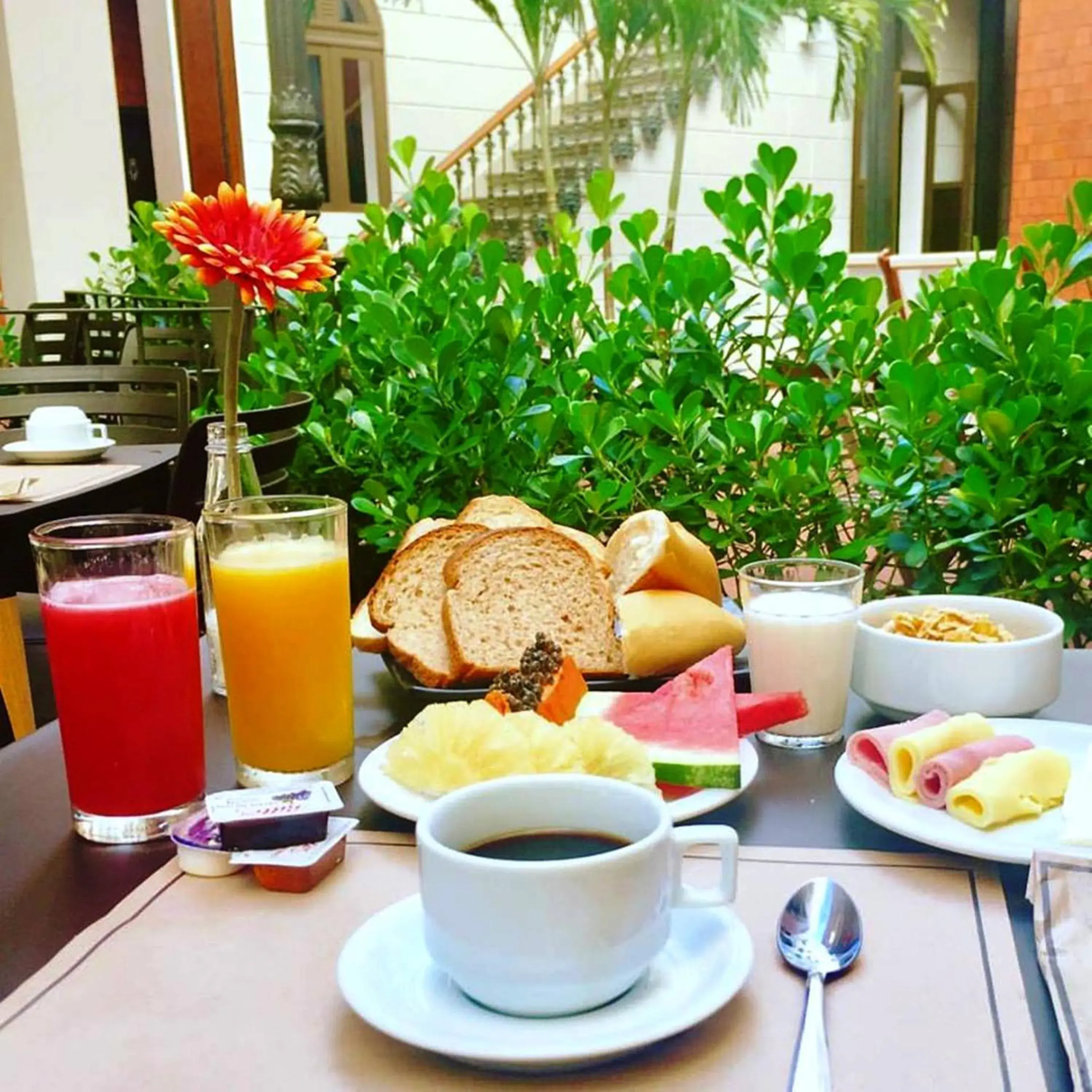 Continental breakfast, Breakfast in Villa 25