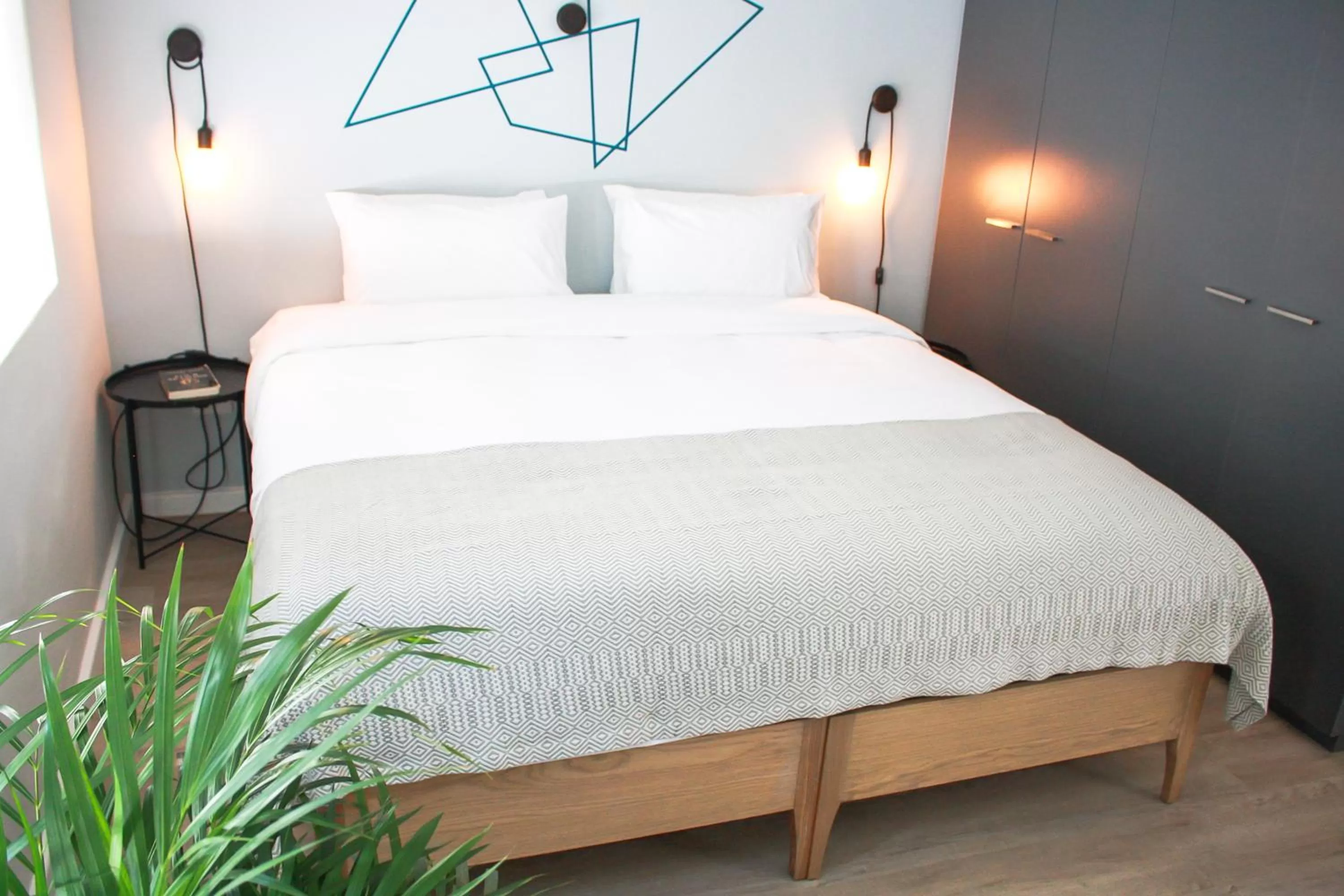 CURIOCITY Green Point