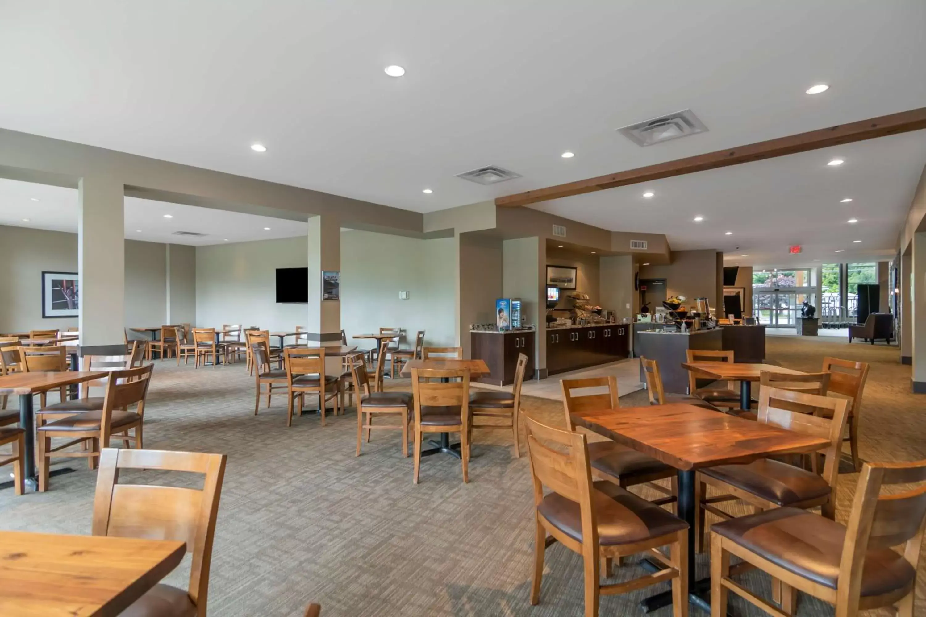 Breakfast, Restaurant/Places to Eat in Best Western Plus Revelstoke