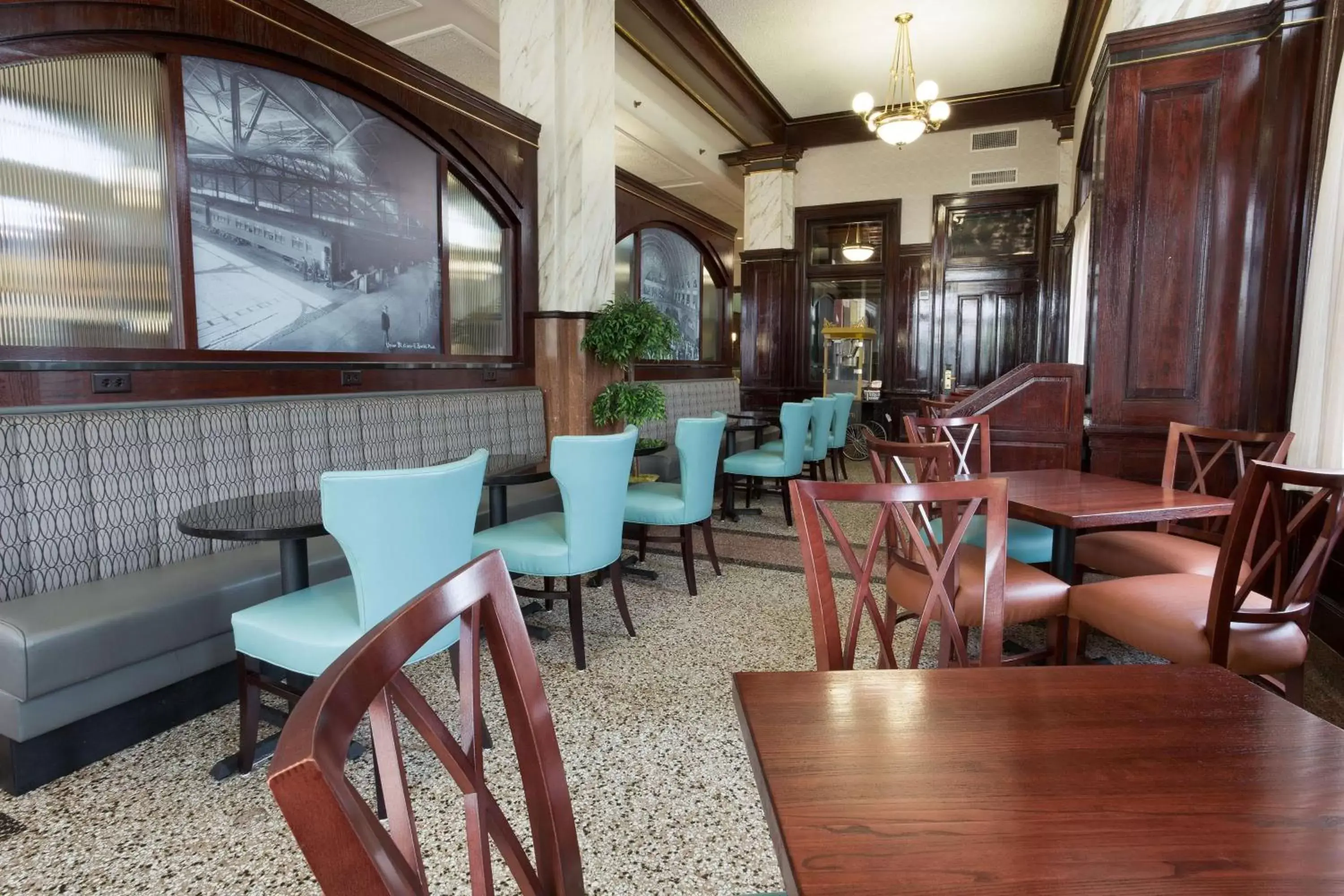 Restaurant/places to eat, Lounge/Bar in Drury Inn and Suites St Louis Union Station