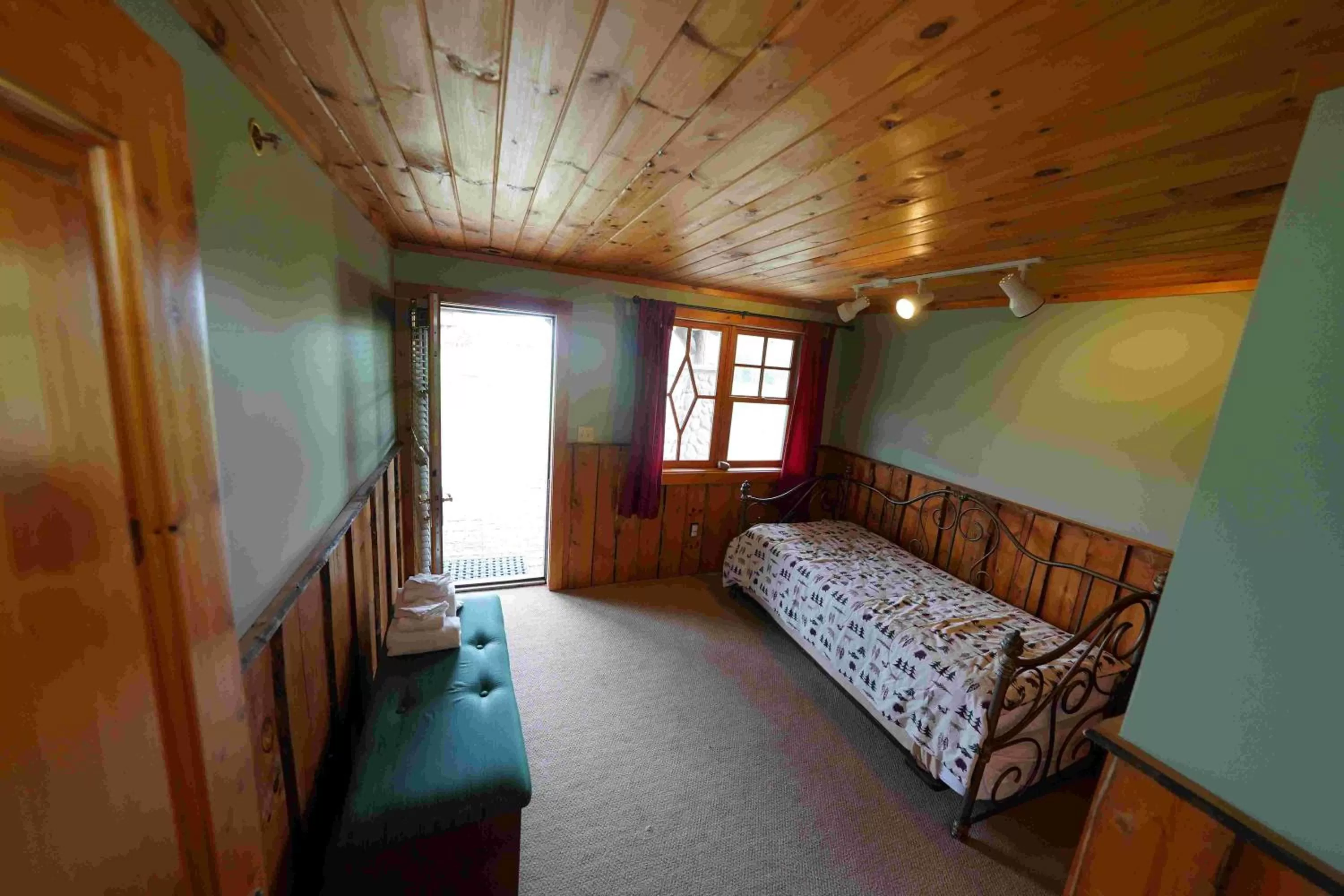 Bunk Bed in Ampersand Bay Resort