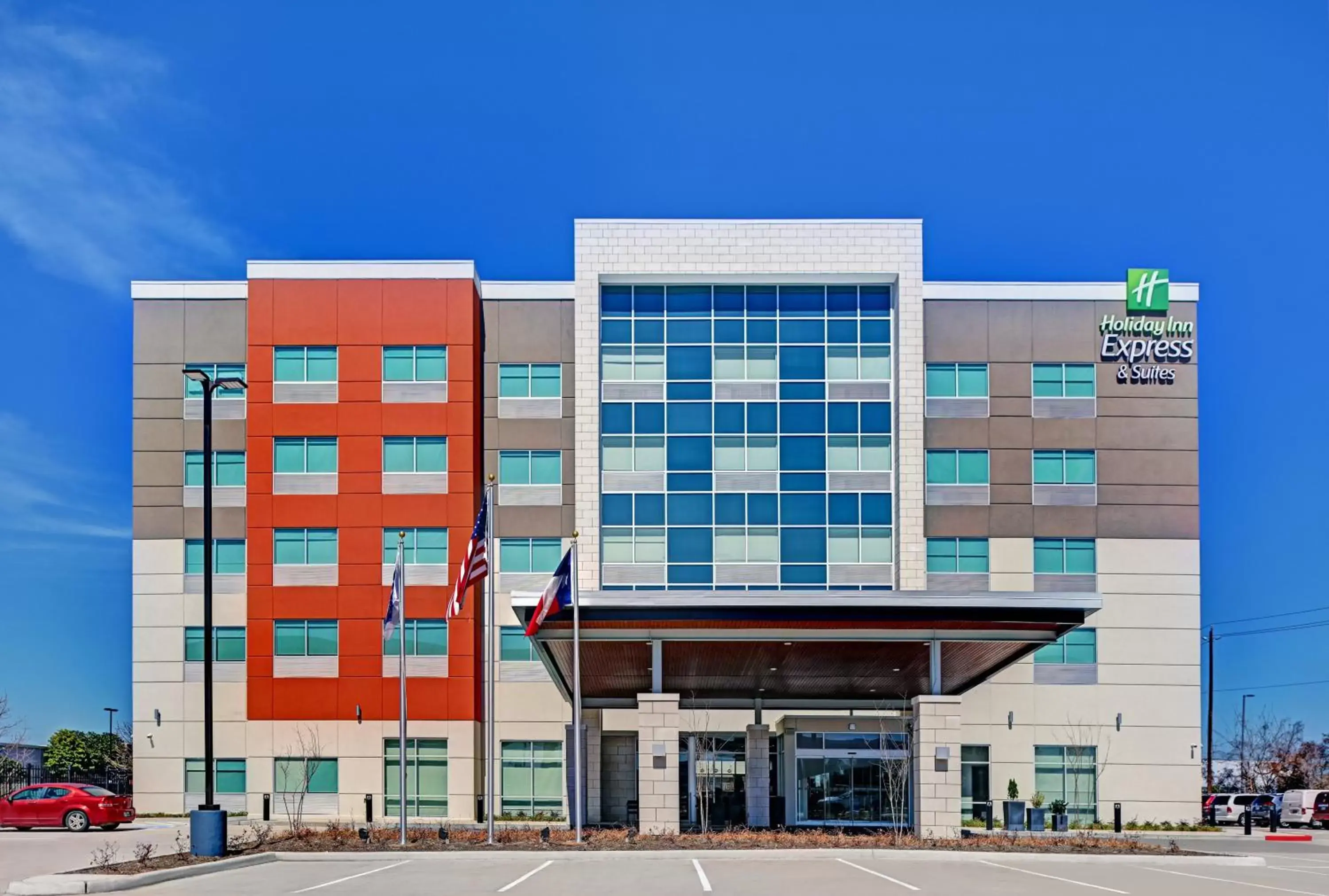 Property building in Holiday Inn Express & Suites Memorial – CityCentre, an IHG Hotel