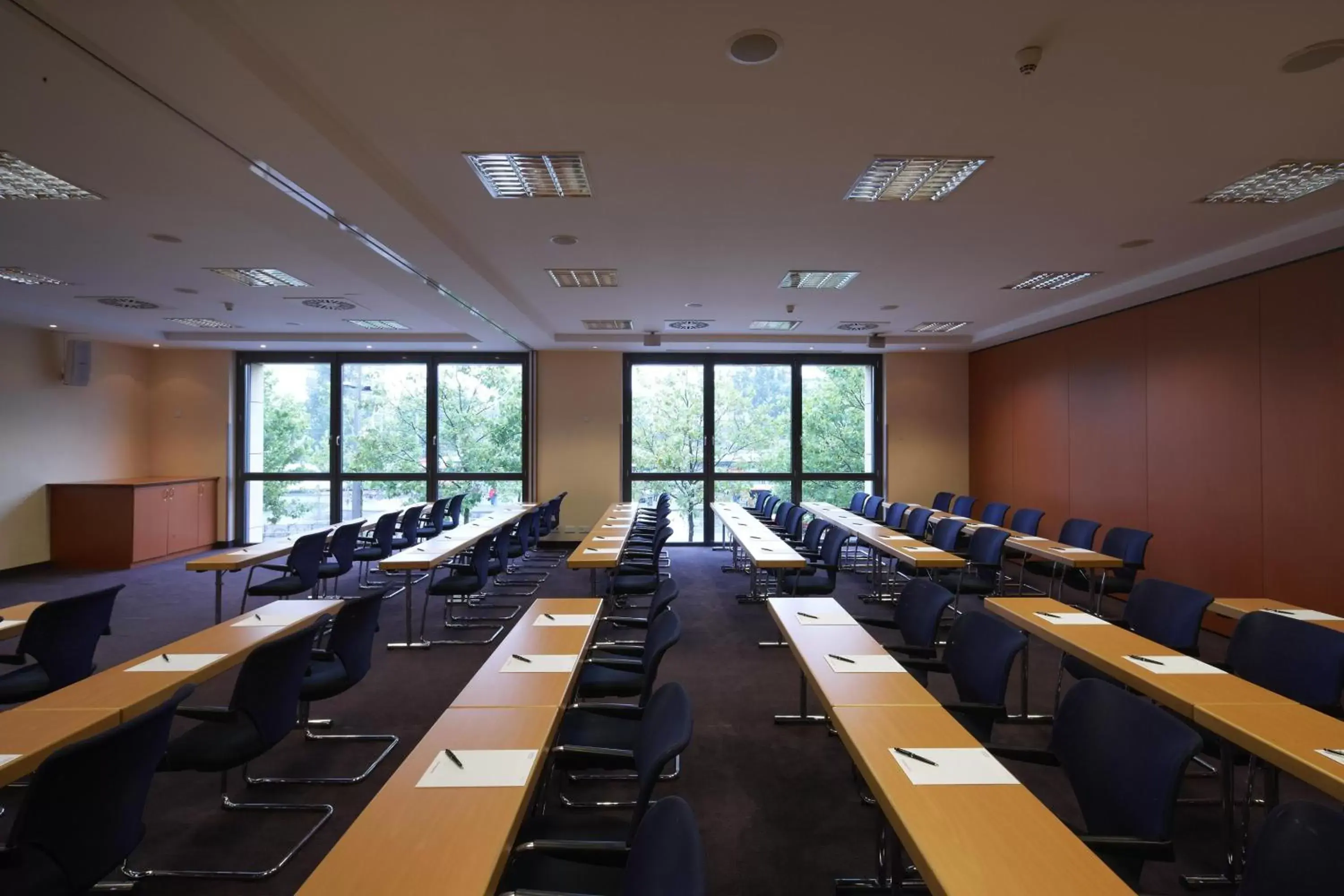 Business facilities in IntercityHotel Bremen