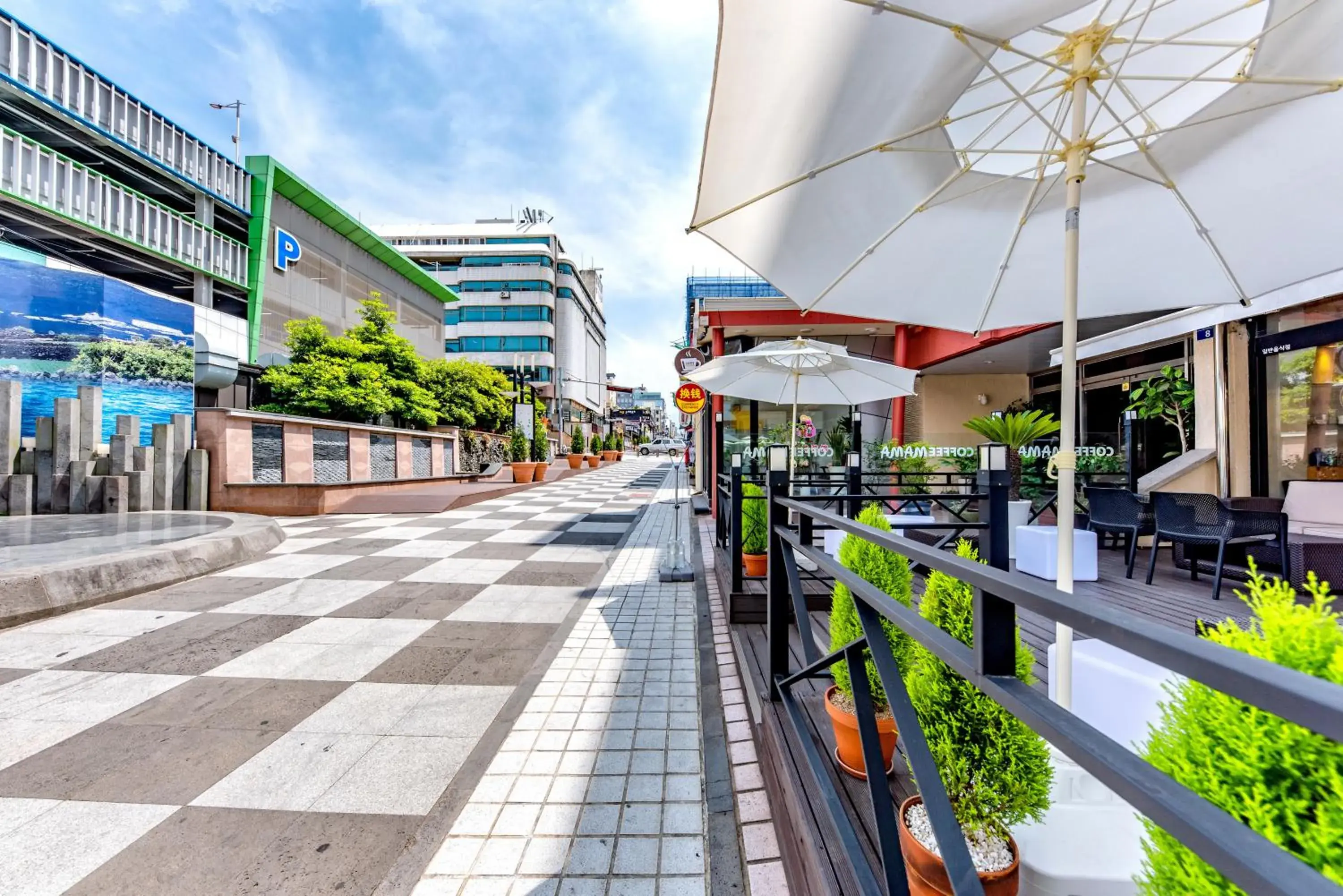 Street view in Trevi Hotel Street view in Trevi Hotel