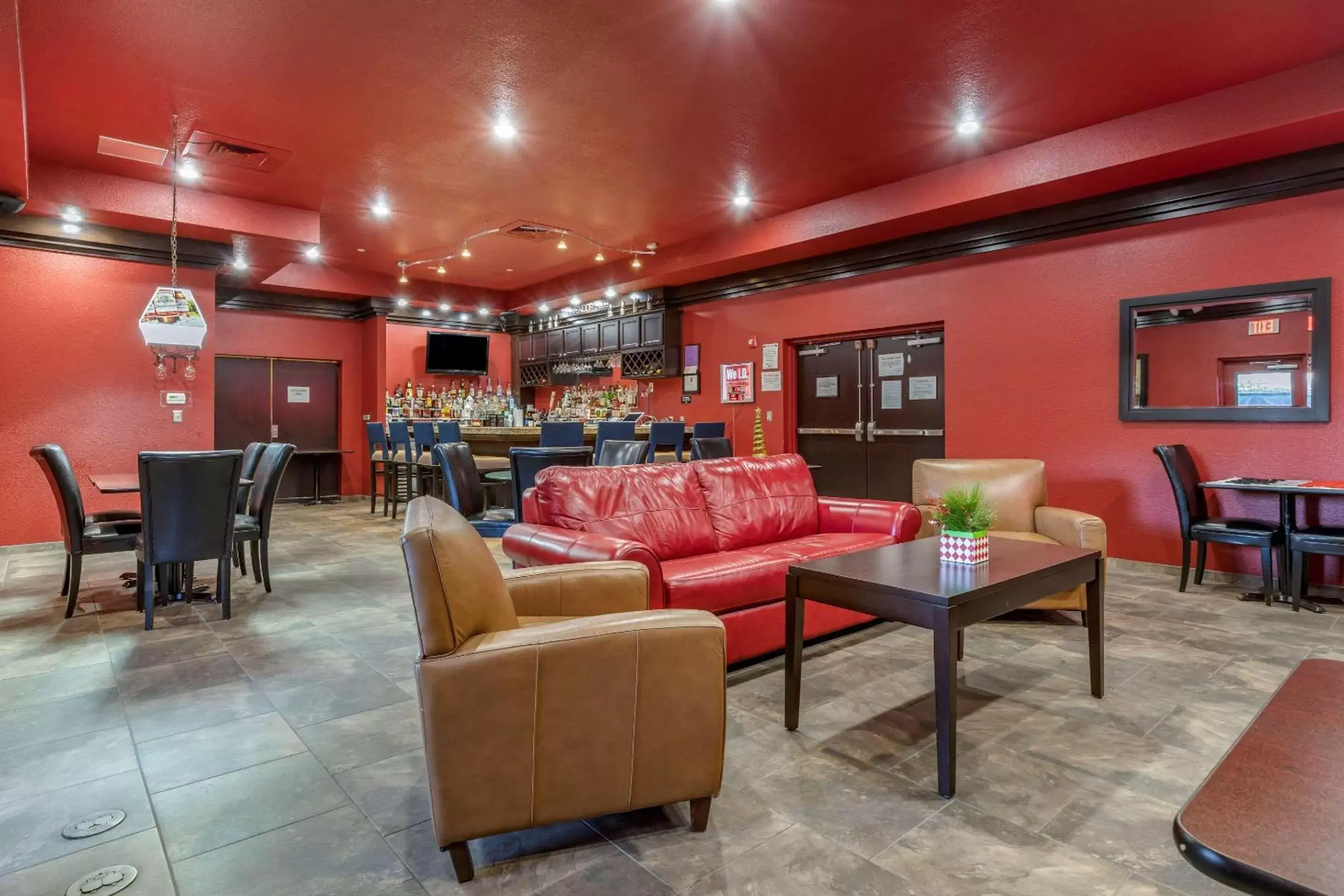 Lounge or bar in Comfort Inn Bentonville - Crystal Bridges