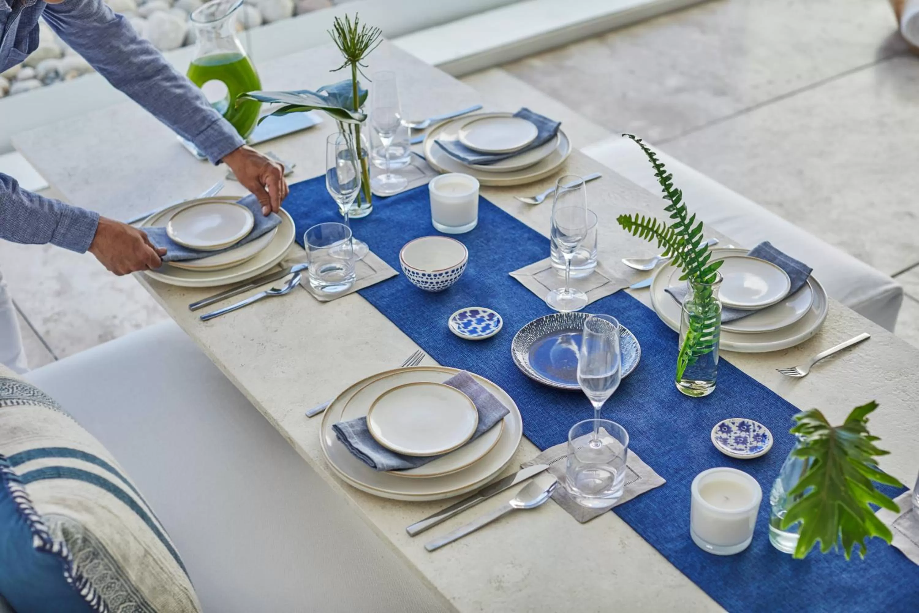 Dining area in Viceroy Los Cabos