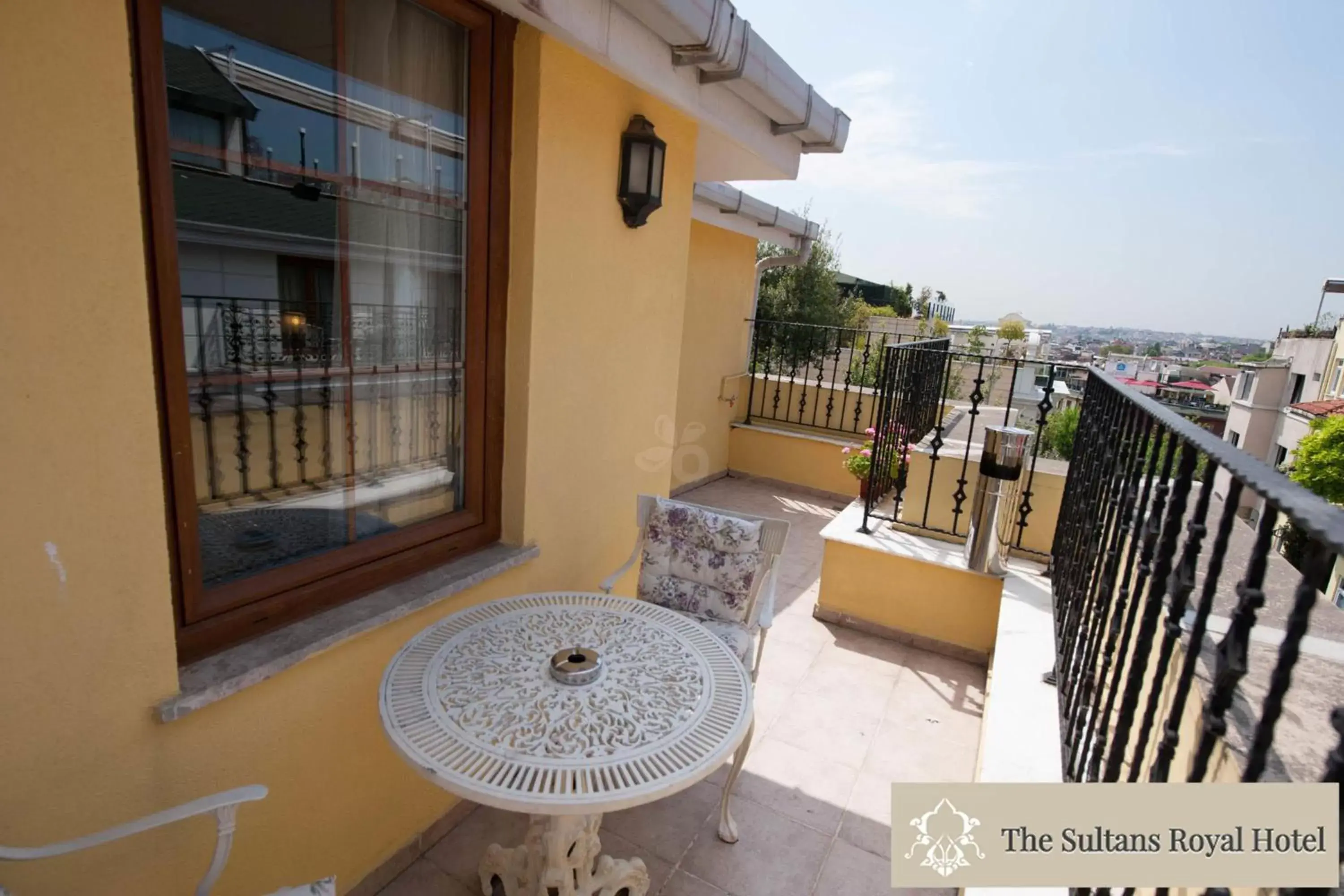 Balcony/Terrace in Sultans Royal Hotel