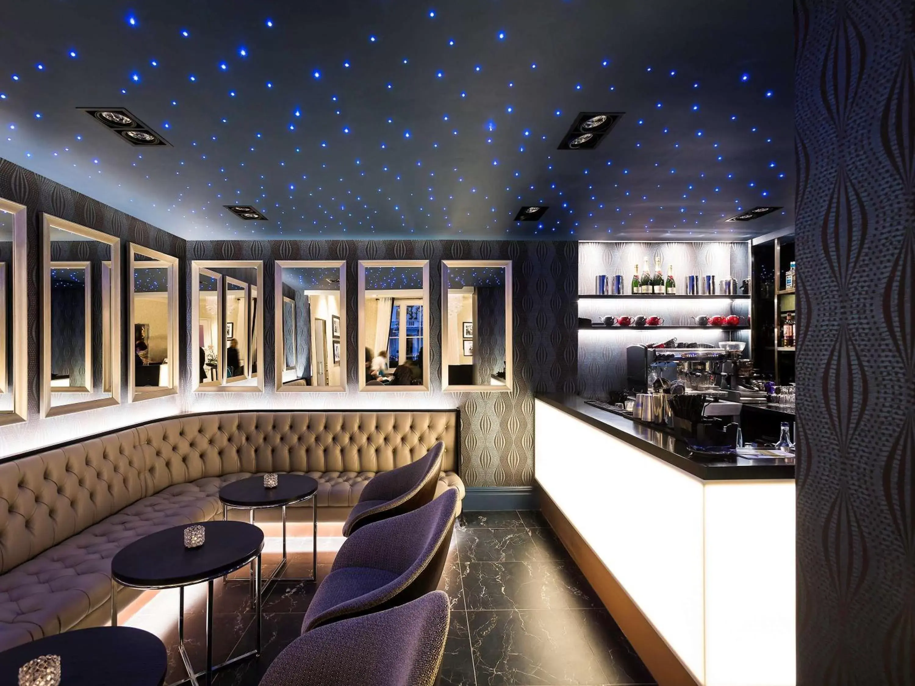 Lounge or bar, Lounge/Bar in Mercure London Hyde Park Hotel