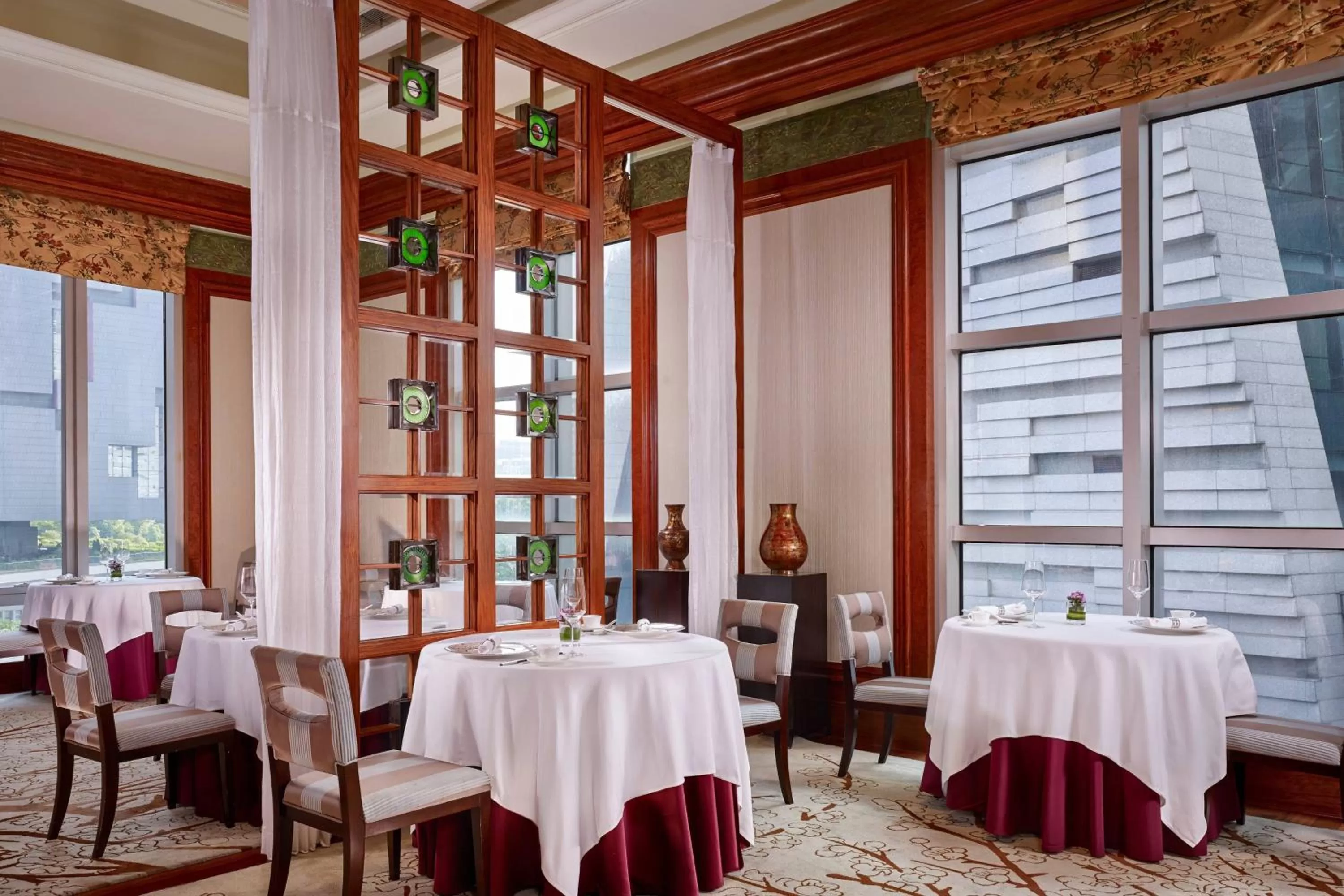 Restaurant/places to eat in The Ritz-Carlton, Guangzhou