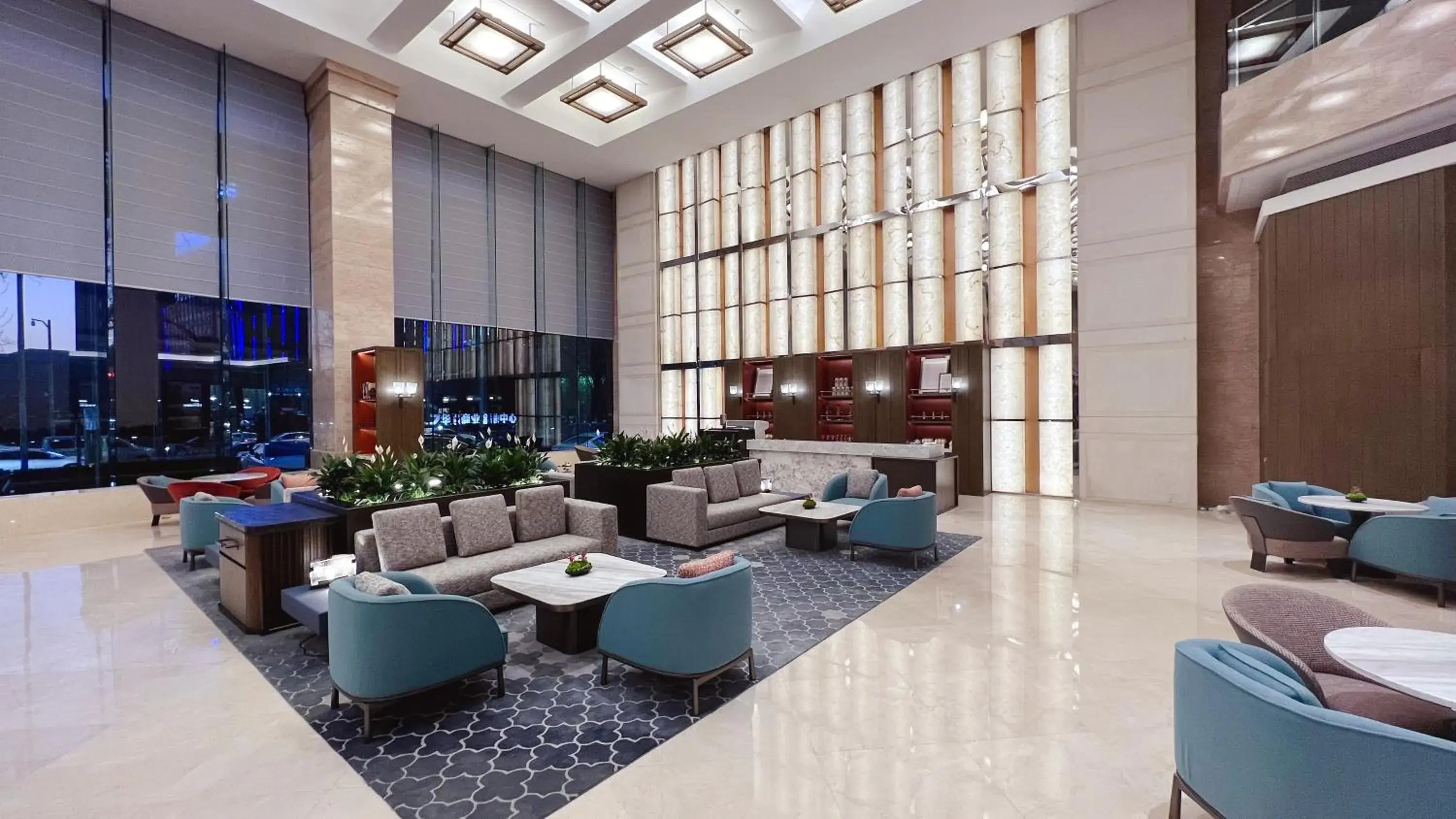 Lobby or reception in Swissôtel Shenyang
