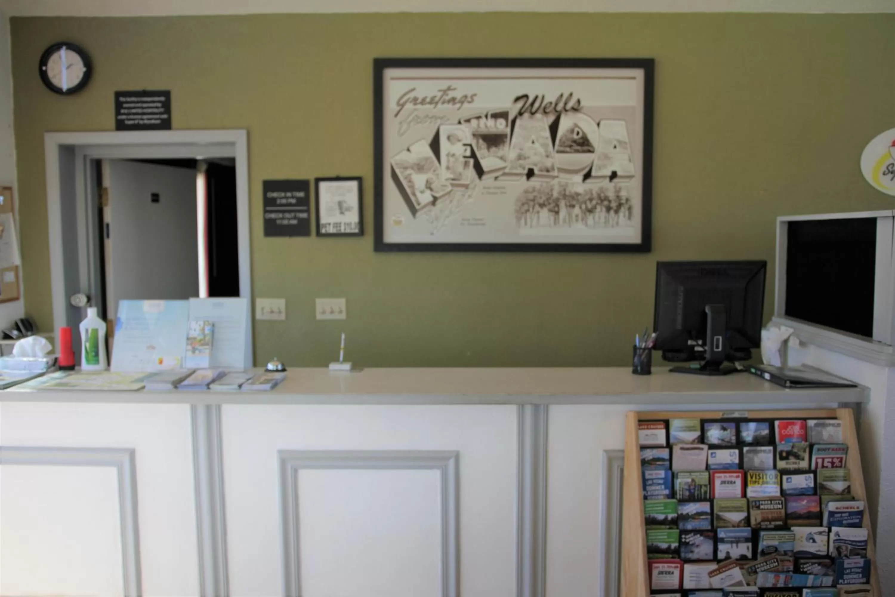 Lobby or reception in Super 8 by Wyndham Wells