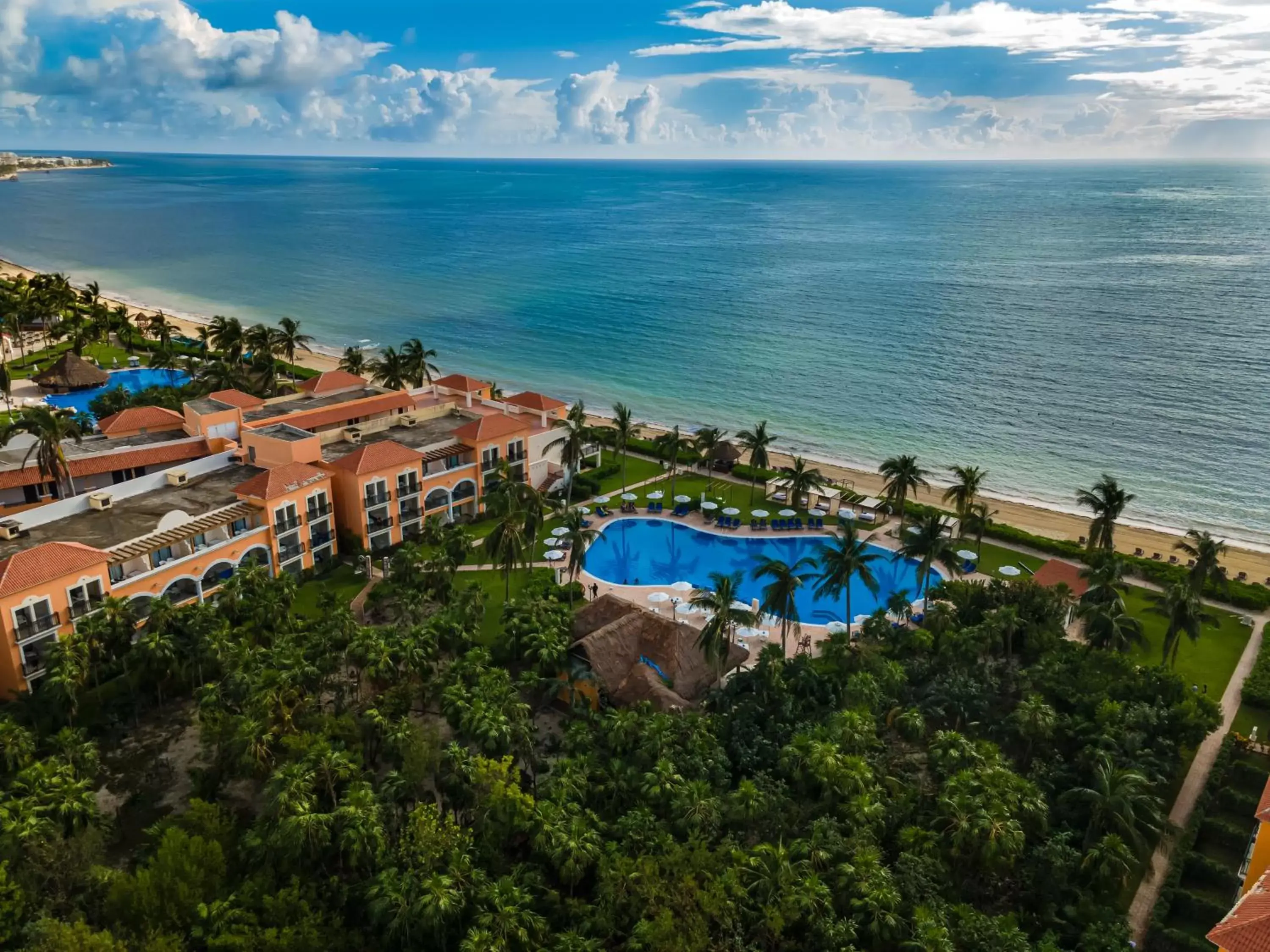 Property building, Bird's-eye View in El Beso Adults Only at Ocean Coral & Turquesa All Inclusive