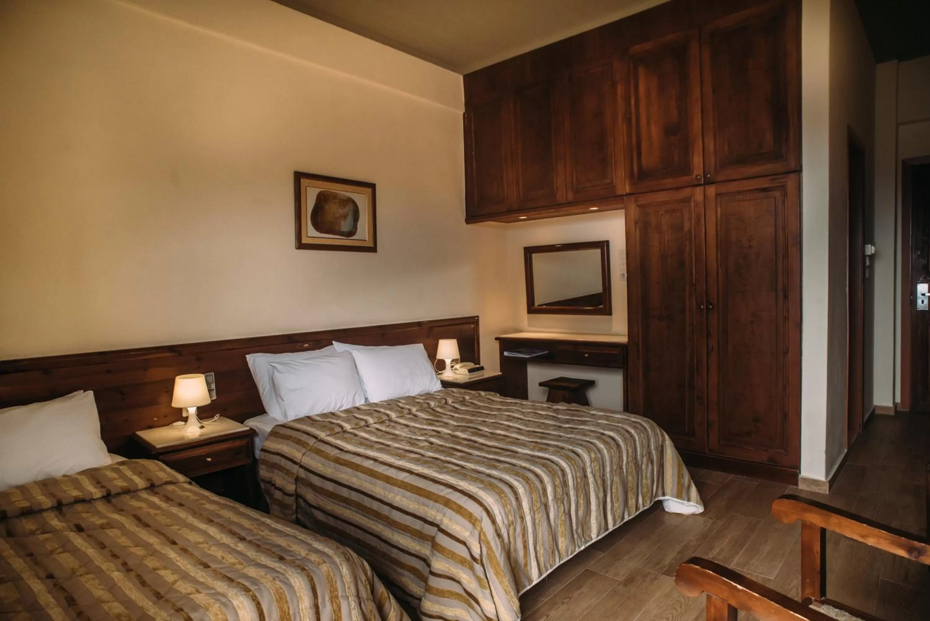 Photo of the whole room, Bed in Anemolia Mountain Resort