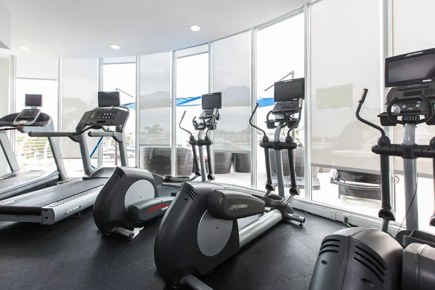 Fitness centre/facilities, Fitness Center/Facilities in Nuvo Suites Hotel - Miami Doral
