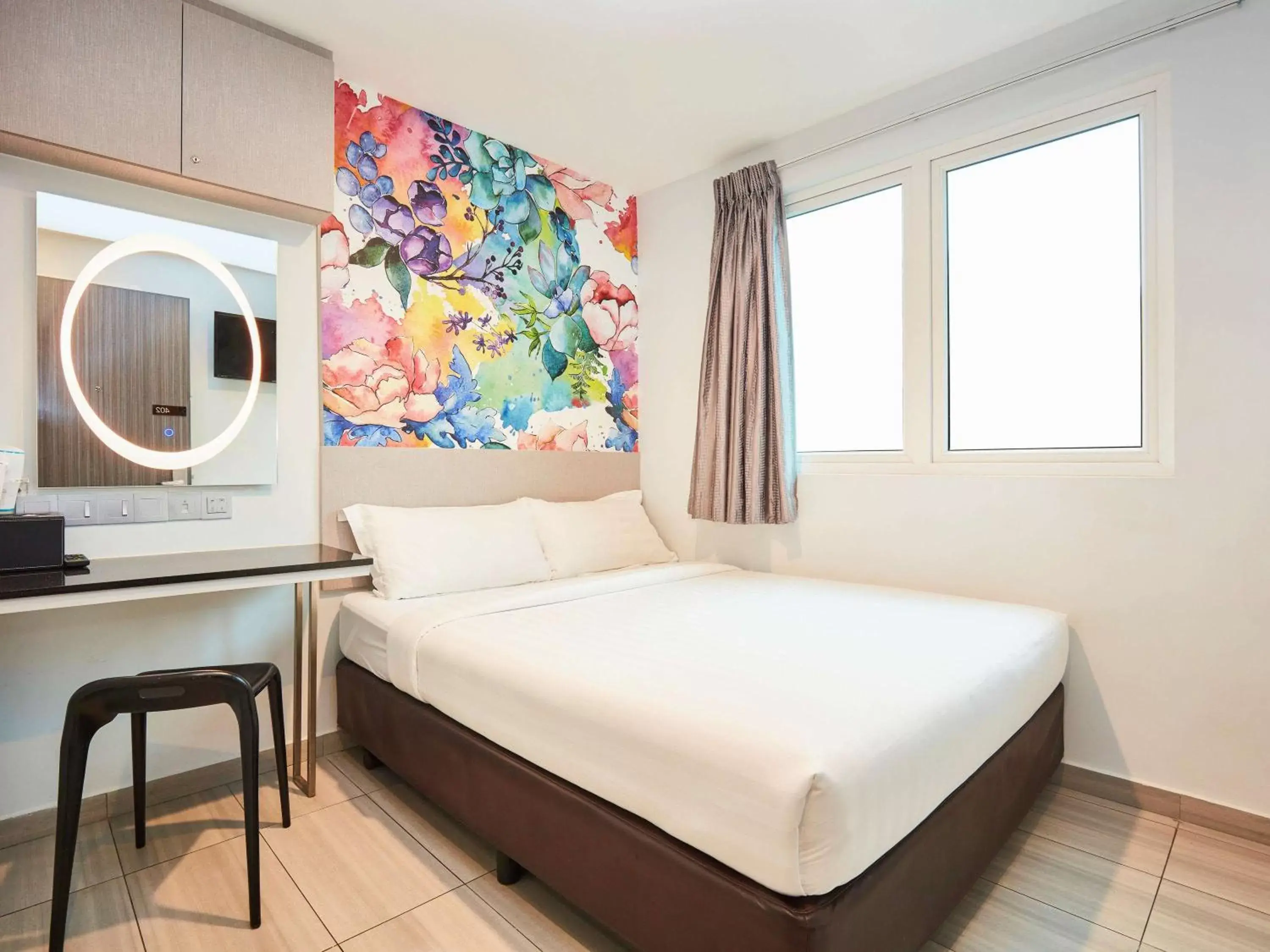 Bedroom, Bed in ibis budget Singapore Selegie