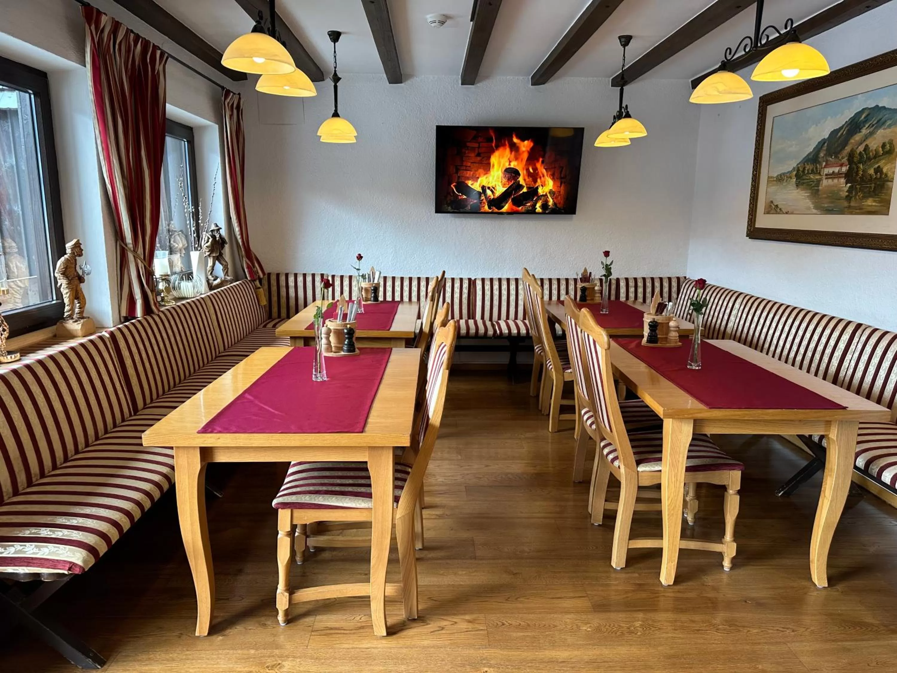 Restaurant/places to eat in Hotel Gundl Alm