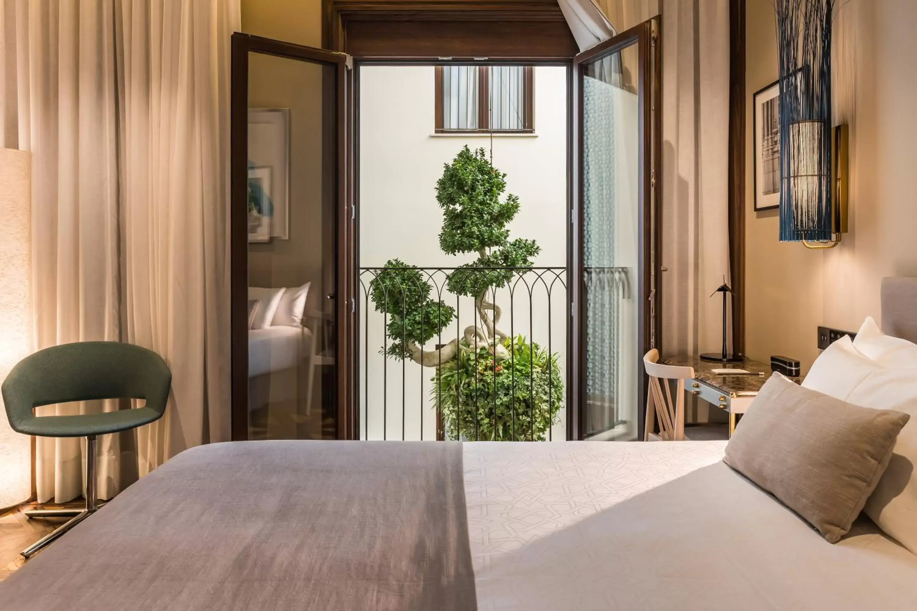 Inner courtyard view, Bed in El Llorenc Parc de la Mar - Adults Only (+16) Inner courtyard view, Bed in El Llorenc Parc de la Mar - Adults Only (+16)