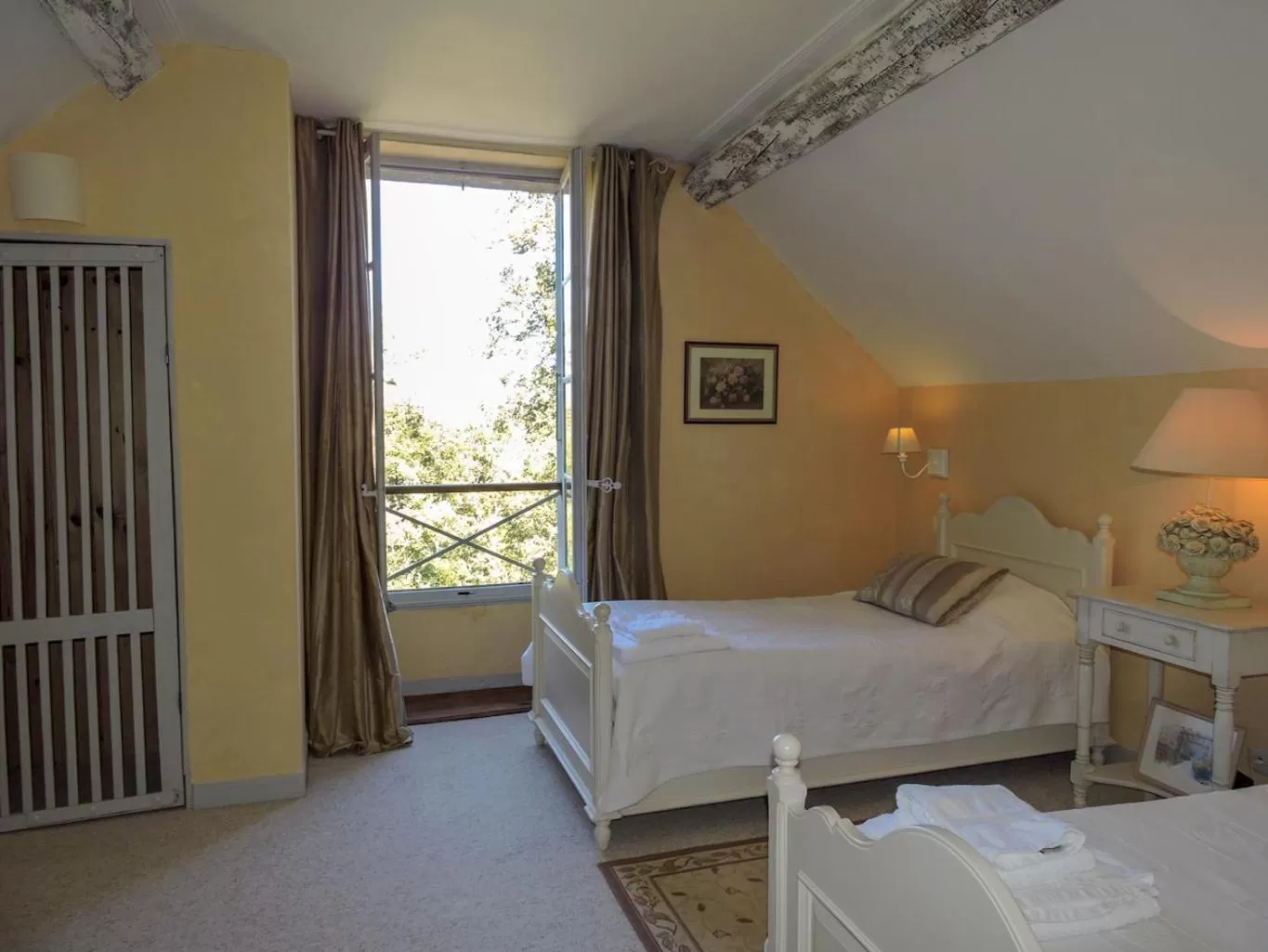 Bed in Domaine Le Castelet