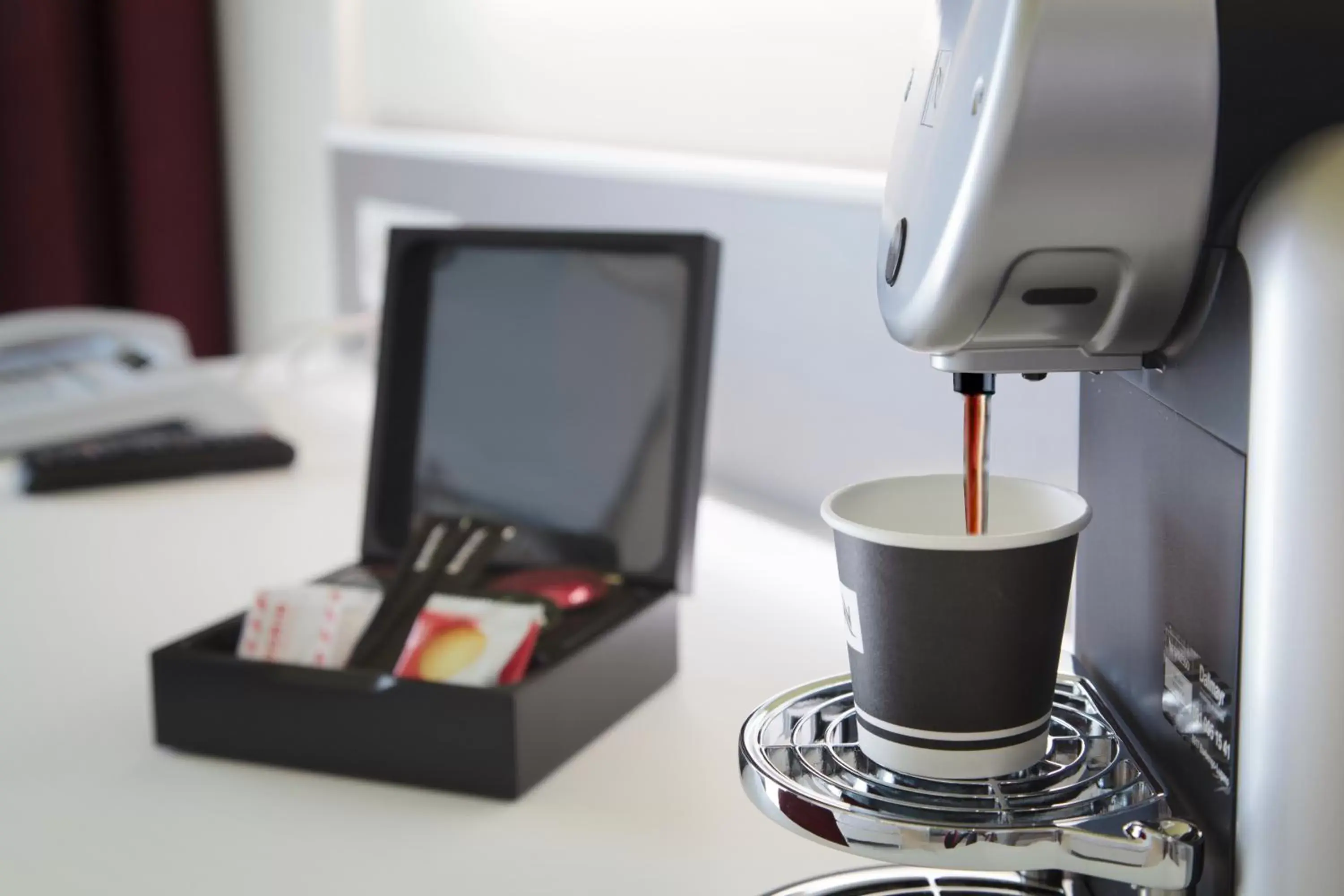 Coffee/Tea Facilities in Hotel City Locarno