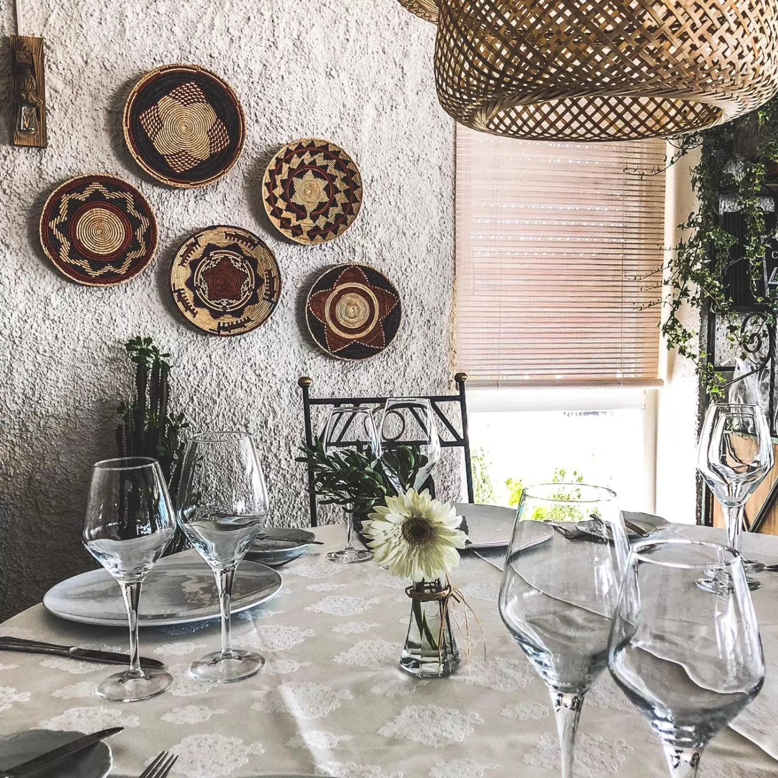 Restaurant/places to eat in Conny's Hotel (Adult Only) +18