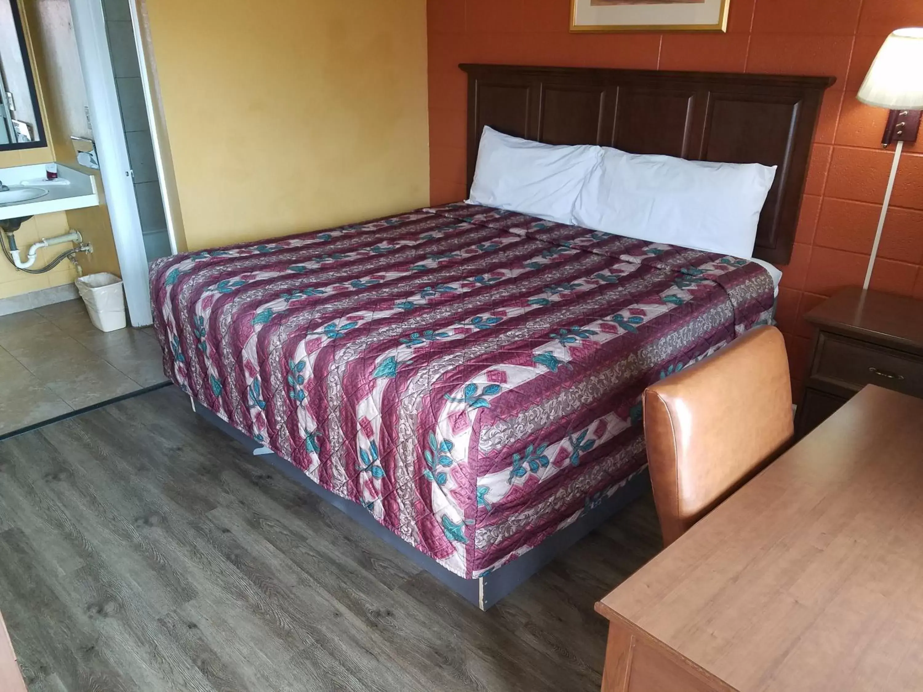 Bed in Guest House Motel