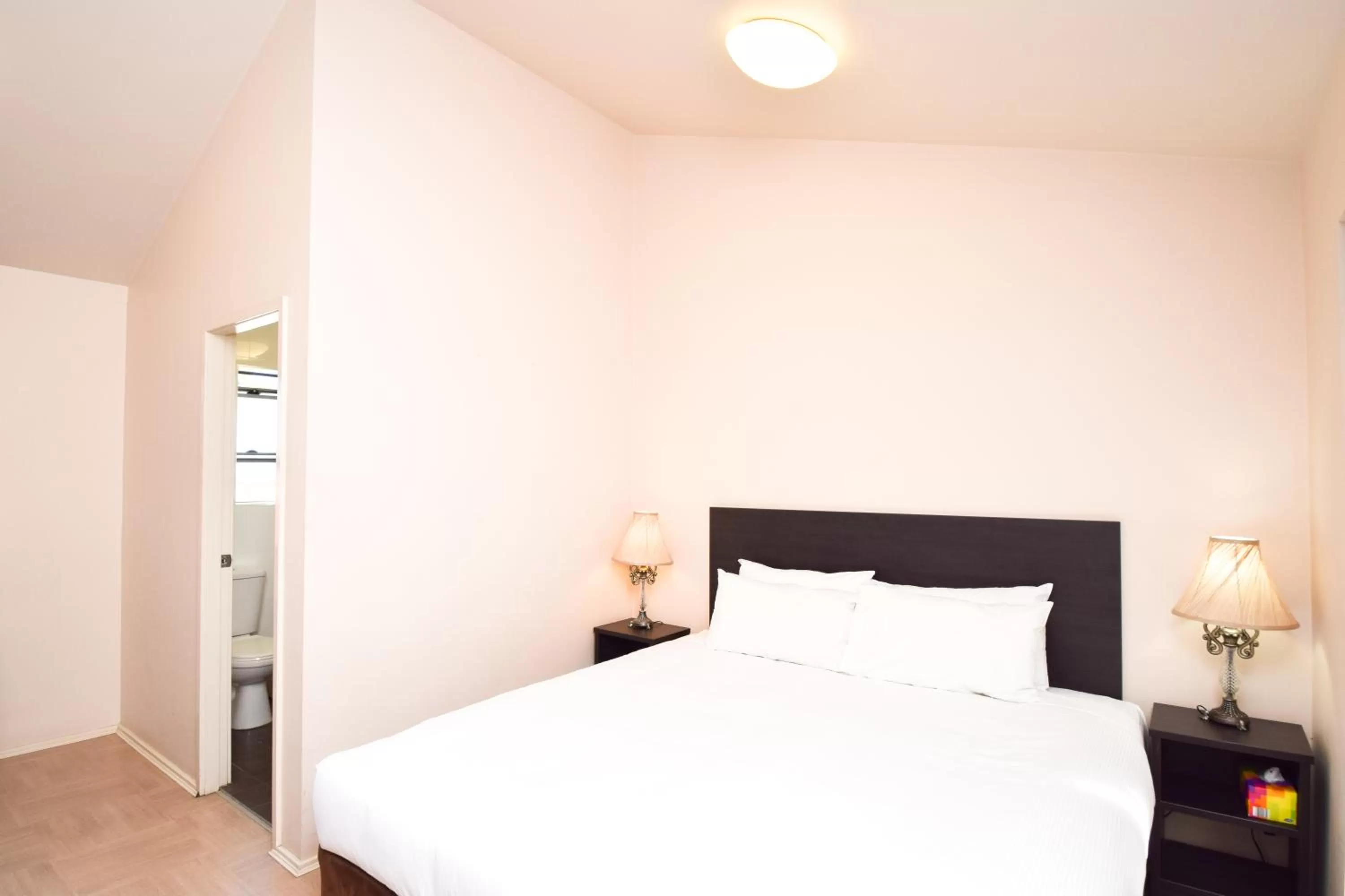 Bedroom, Bed in Station Hotel Motel Kurri