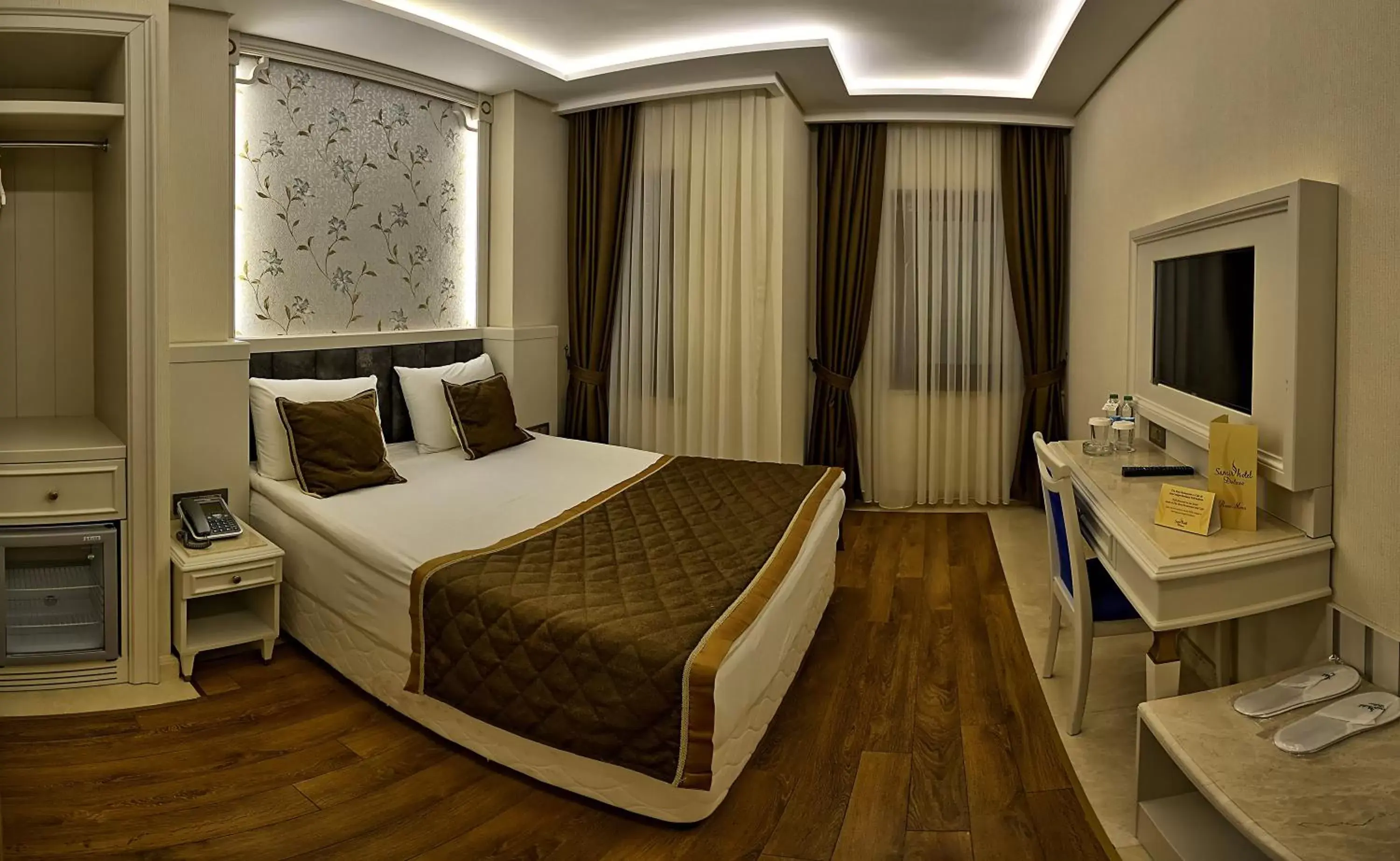 Photo of the whole room, Bed in Samir Deluxe Hotel