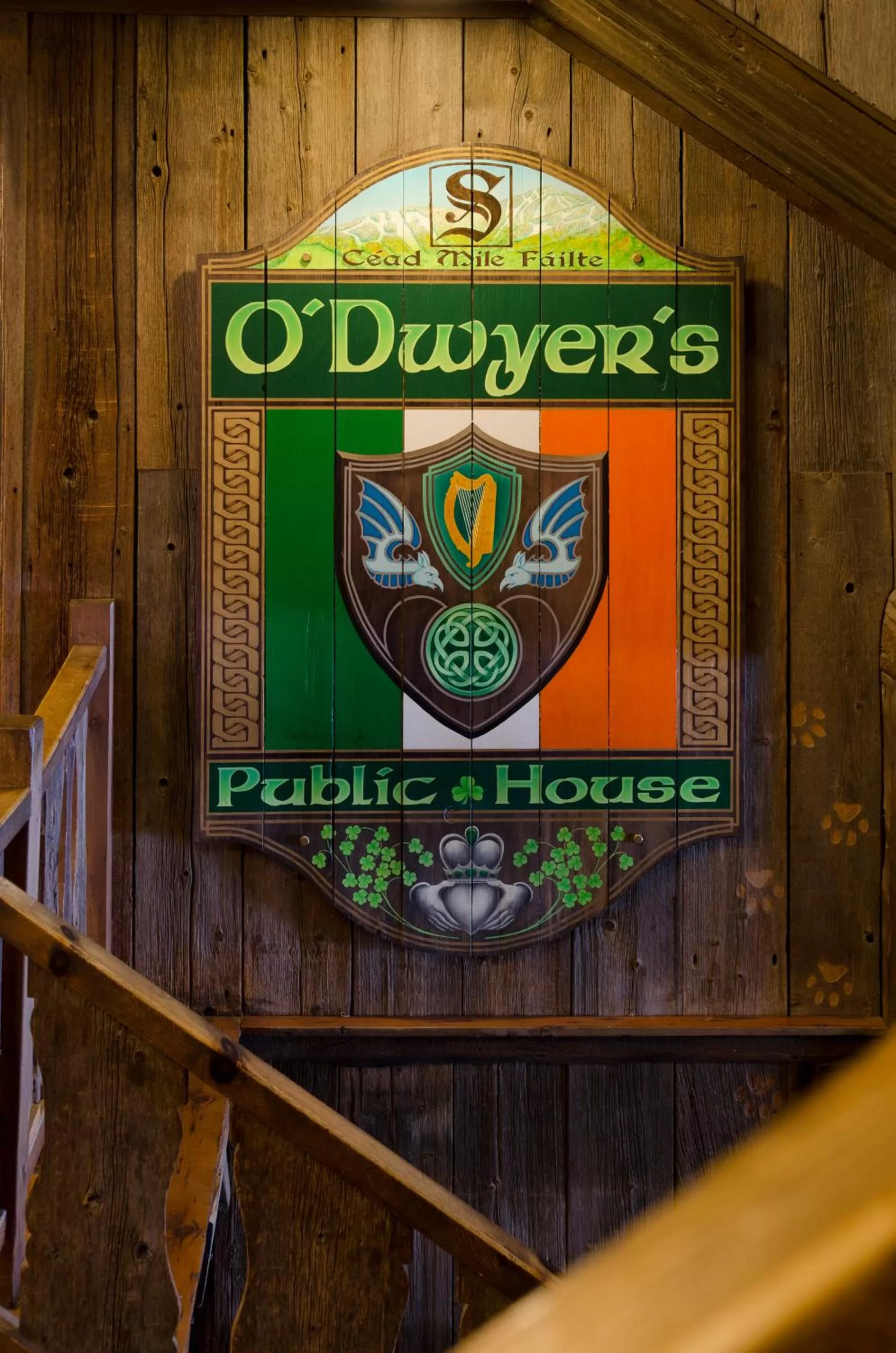 Restaurant/places to eat in Summit Lodge