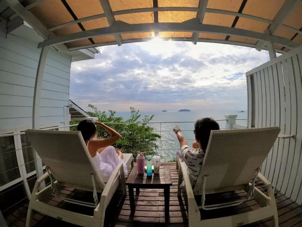 Balcony/Terrace in Koh Chang Cliff Beach Resort