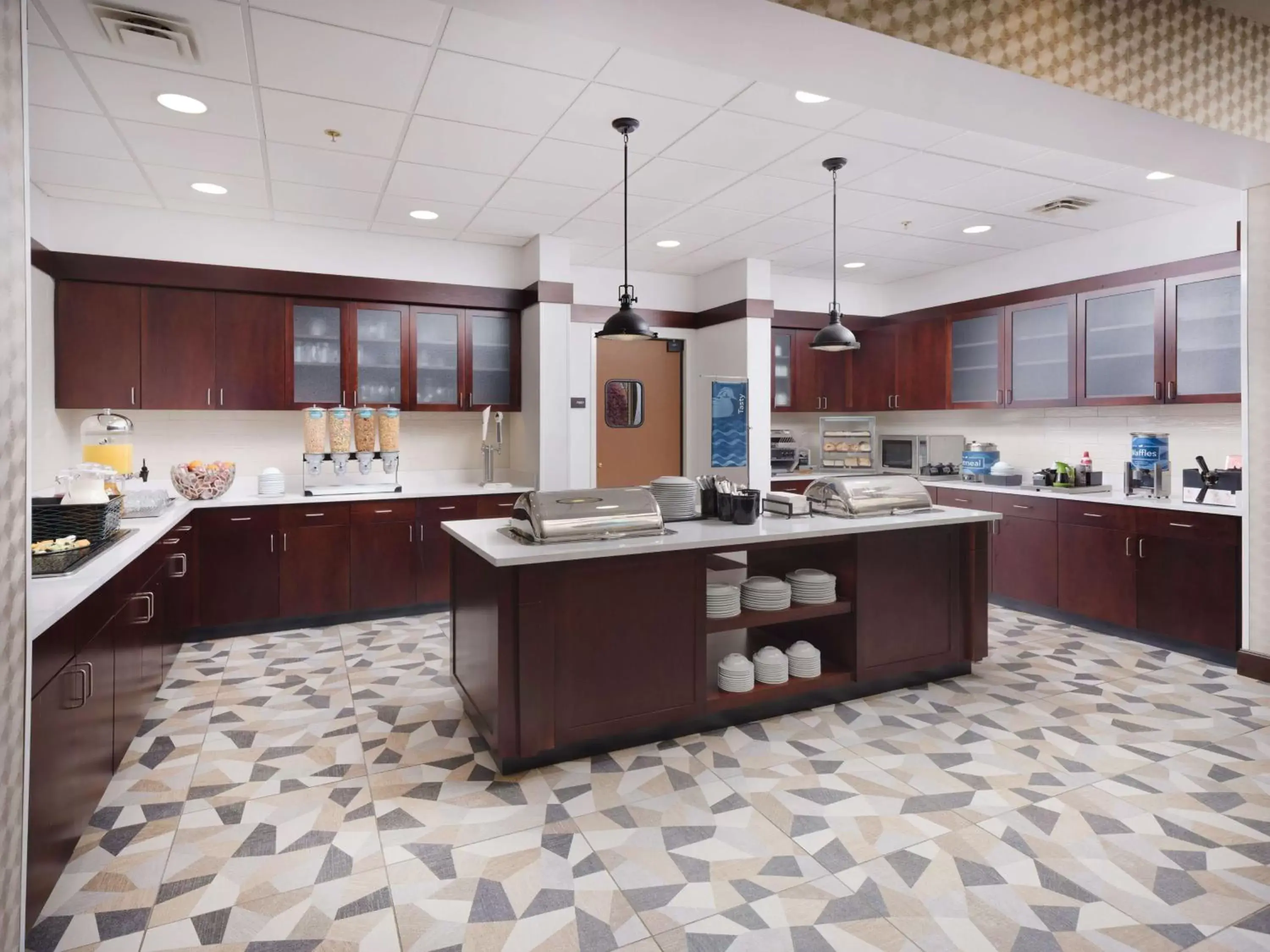 Breakfast, Kitchen/Kitchenette in Homewood Suites by Hilton Atlanta NW/Kennesaw-Town Center