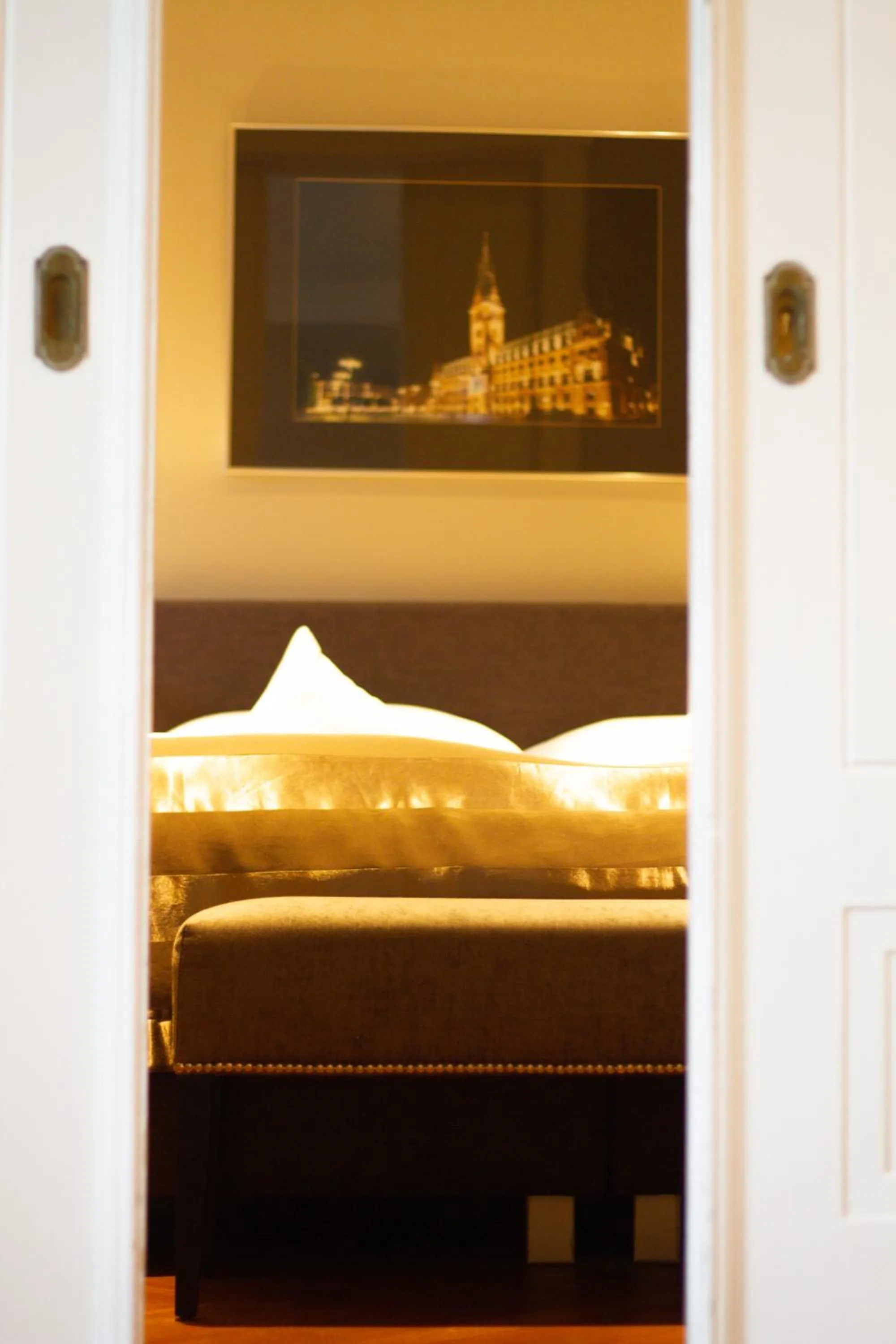 Photo of the whole room, Bed in Hotel Wagner im Dammtorpalais