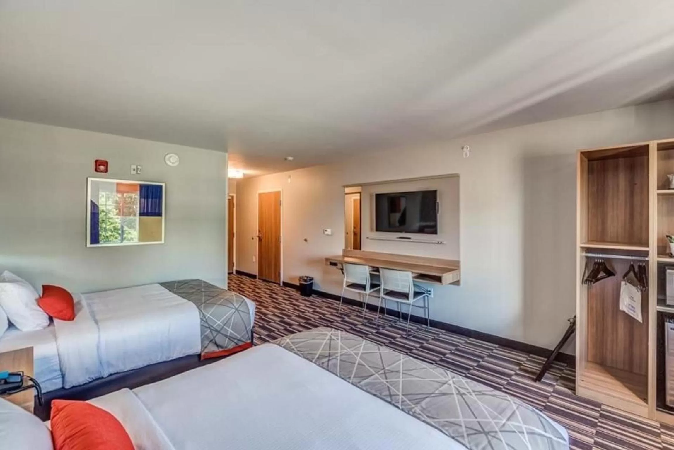 2 Queen Bed, Mobility/hearing Accessible Room, Bathtub w/ Grab Bars, Non-Smoking in Microtel Inn & Suites by Wyndham Amsterdam