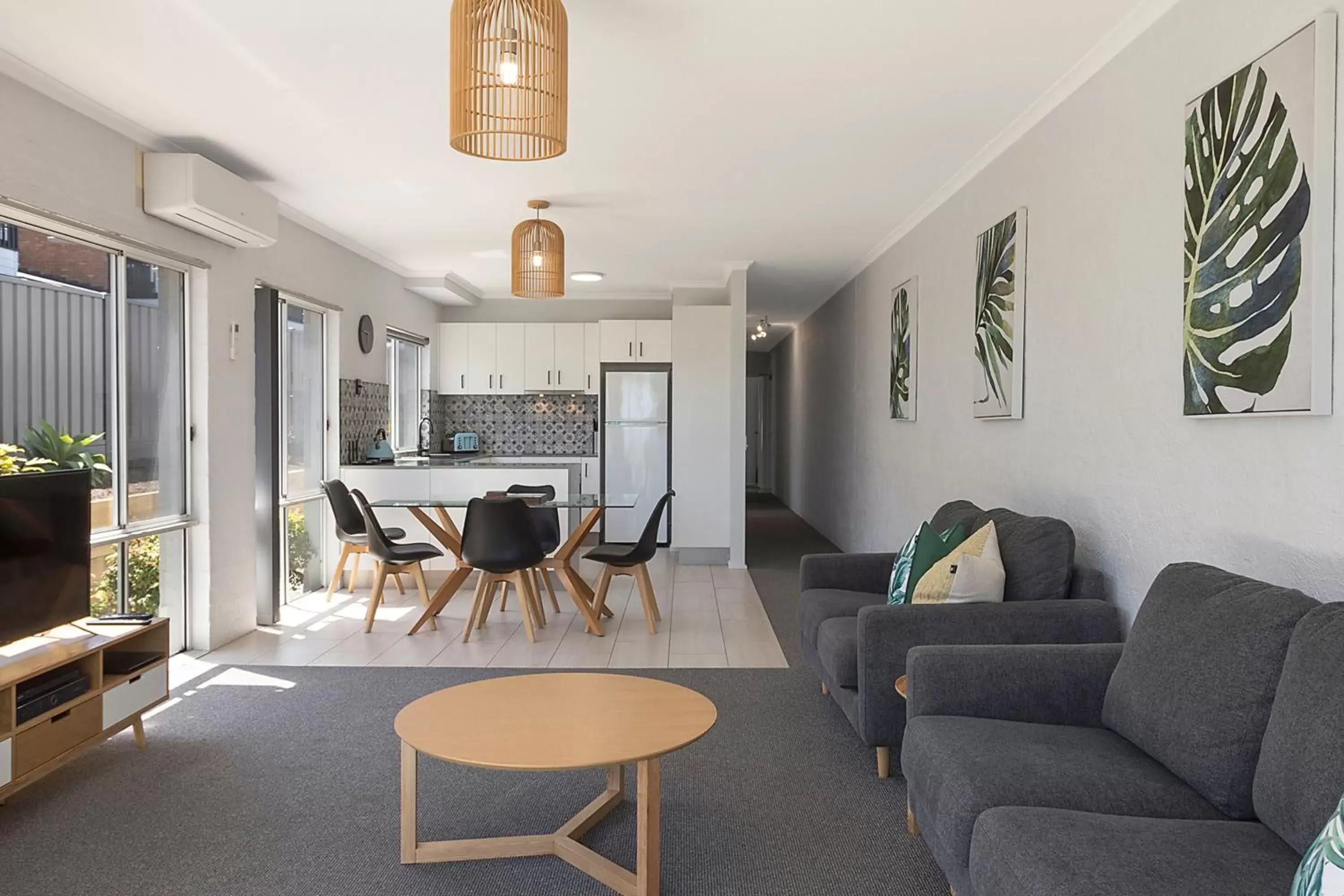 Living room, Seating Area in The Palms Apartments