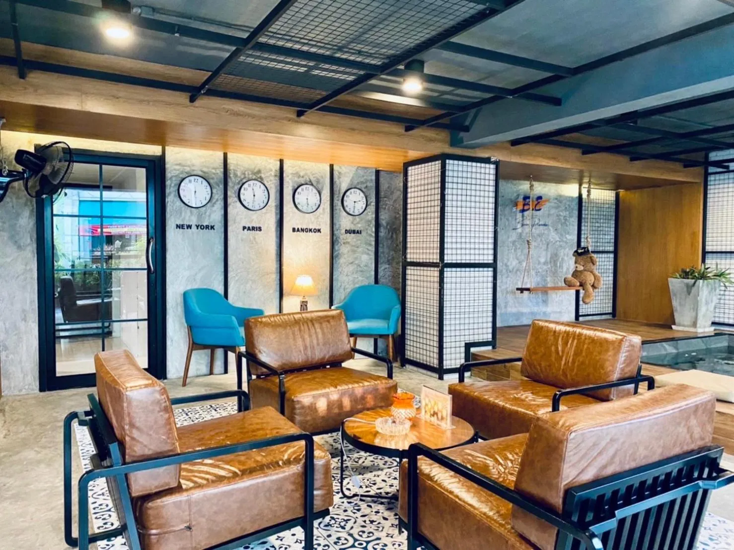 TV and multimedia in BH Baan Paradise Hotel Patong