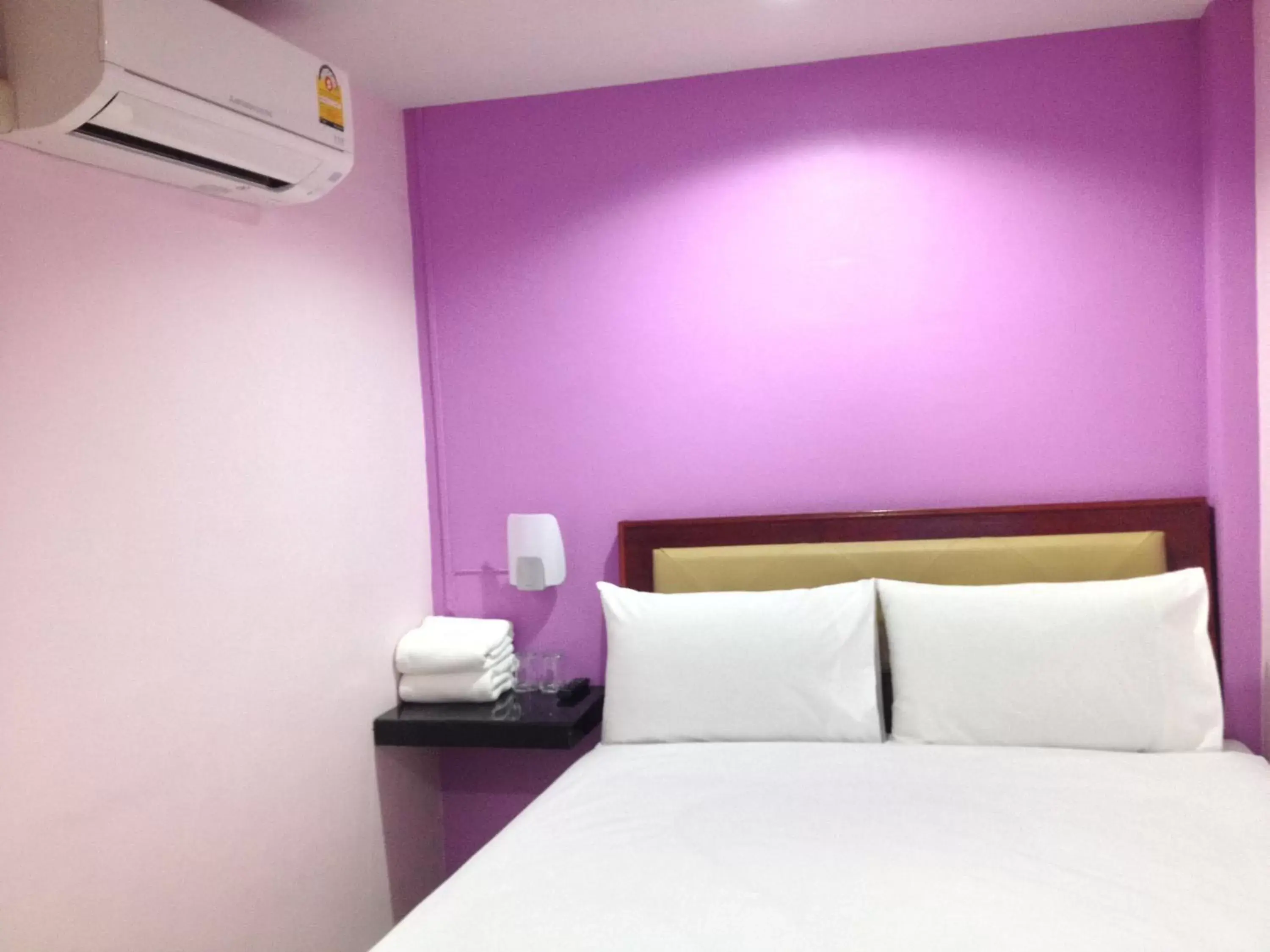 Bedroom, Bed in Krabi Orchid Hometel