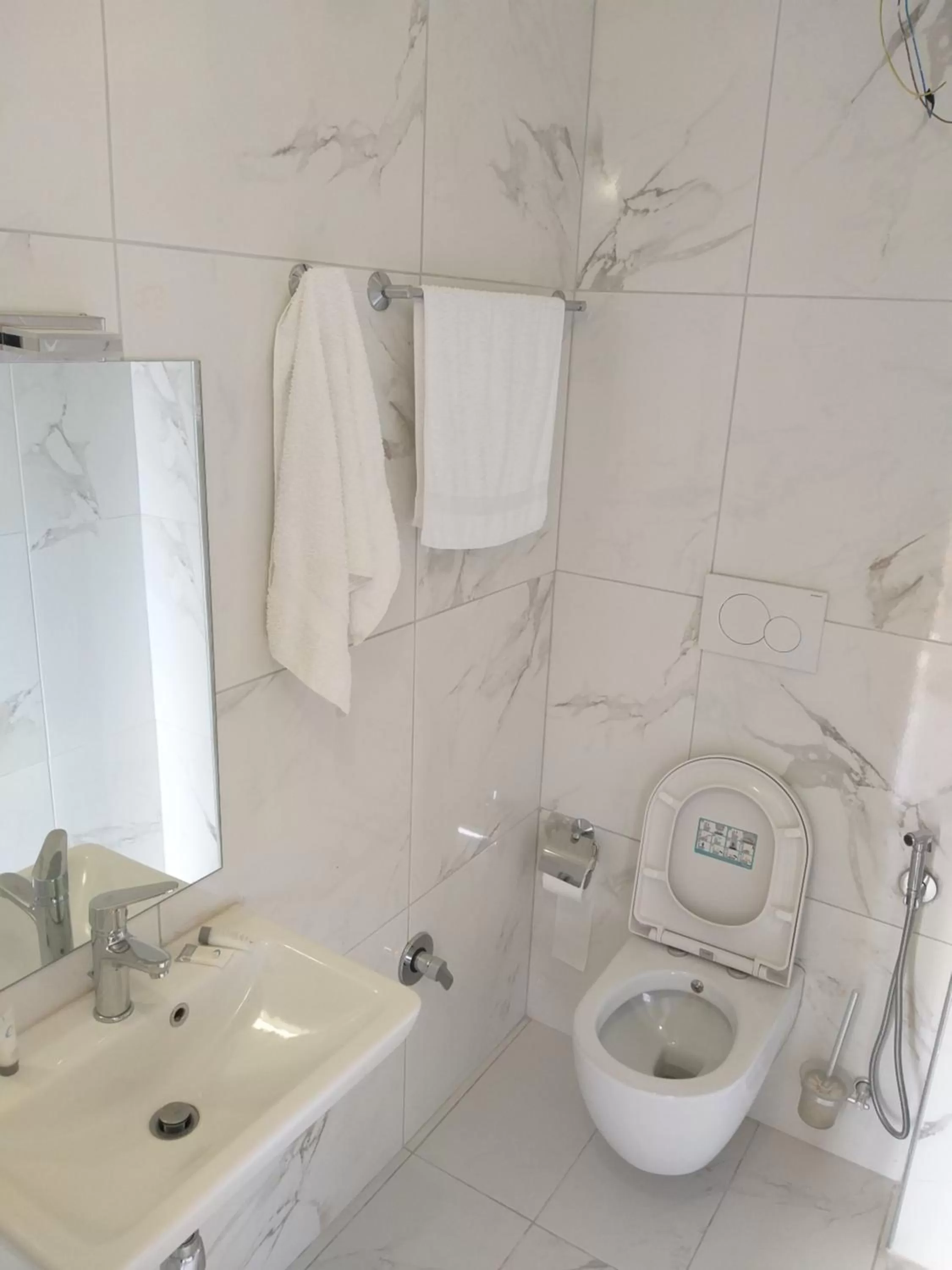 Bathroom in Hotel Grandpa's House