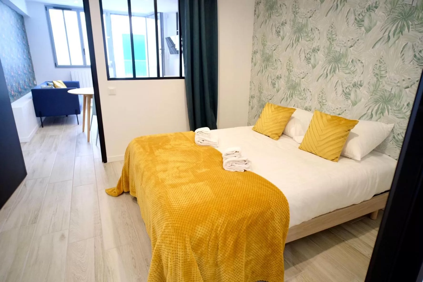 Photo of the whole room, Bed in City Affaire, Petit déjeuner OFFERT en Hypercentre