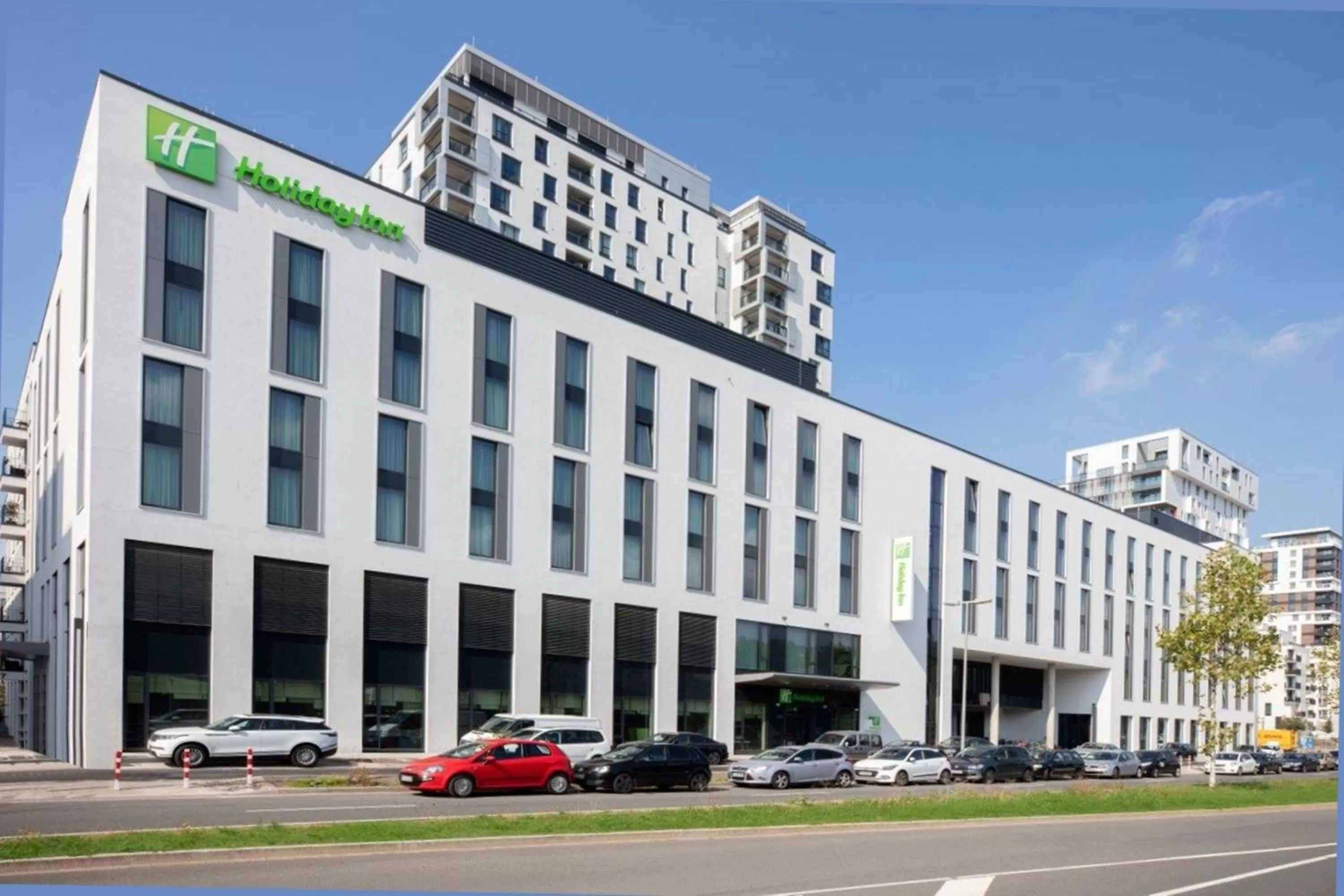 Property building in Holiday Inn Düsseldorf City – Toulouser Allee by IHG