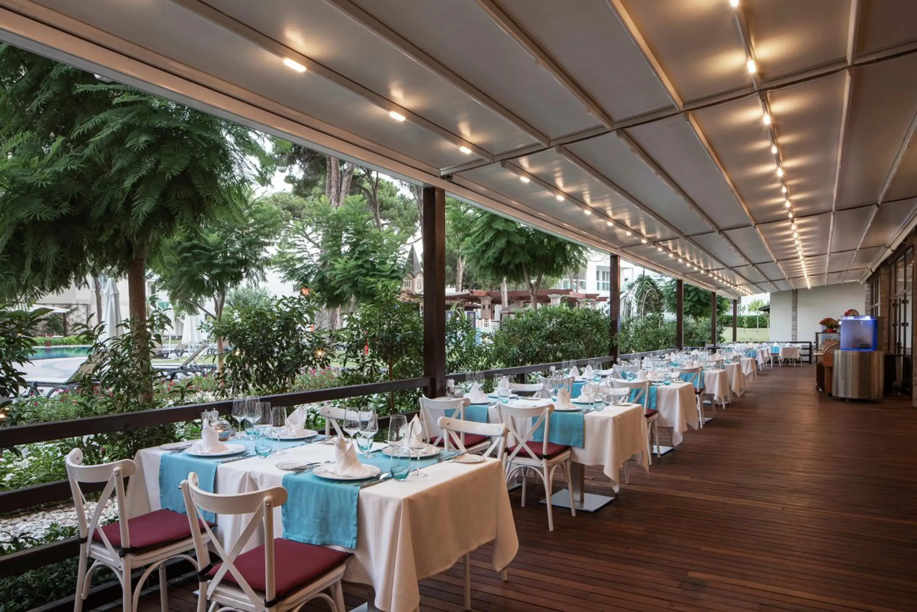 Restaurant/Places to Eat in Papillon Zeugma Relaxury