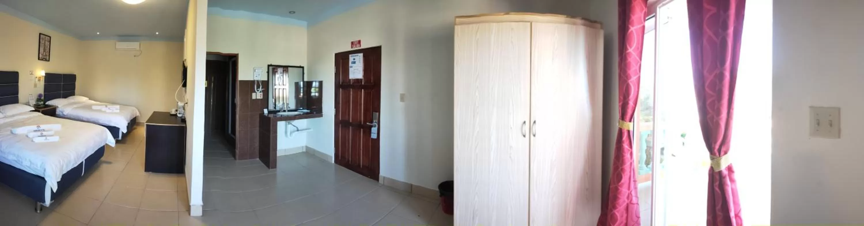 Bedroom, Bed in Sunshine View Hotel and Restaurant