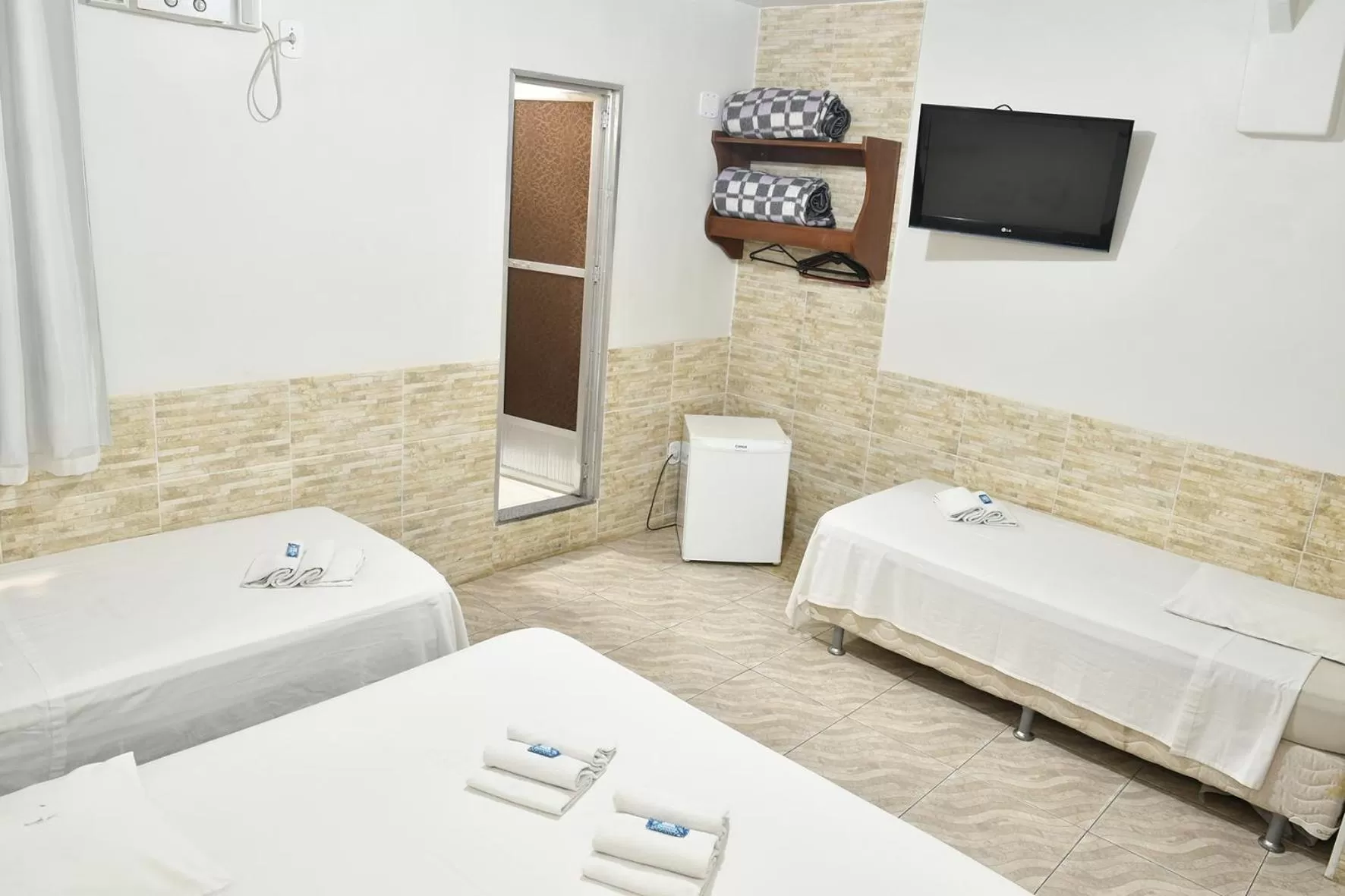 Photo of the whole room, Bed in Hotel Rio Claro